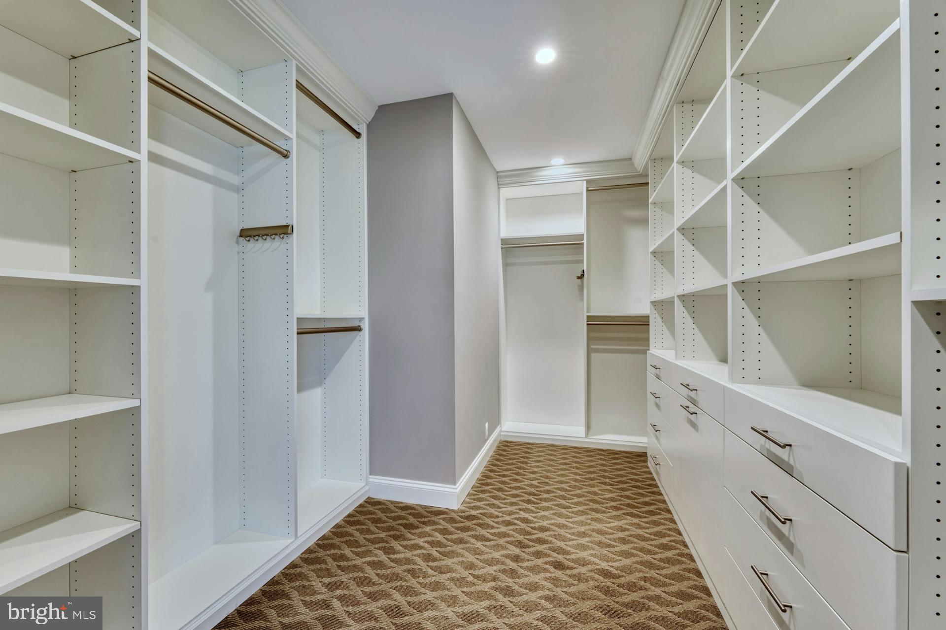 BEACON HILL - Residential