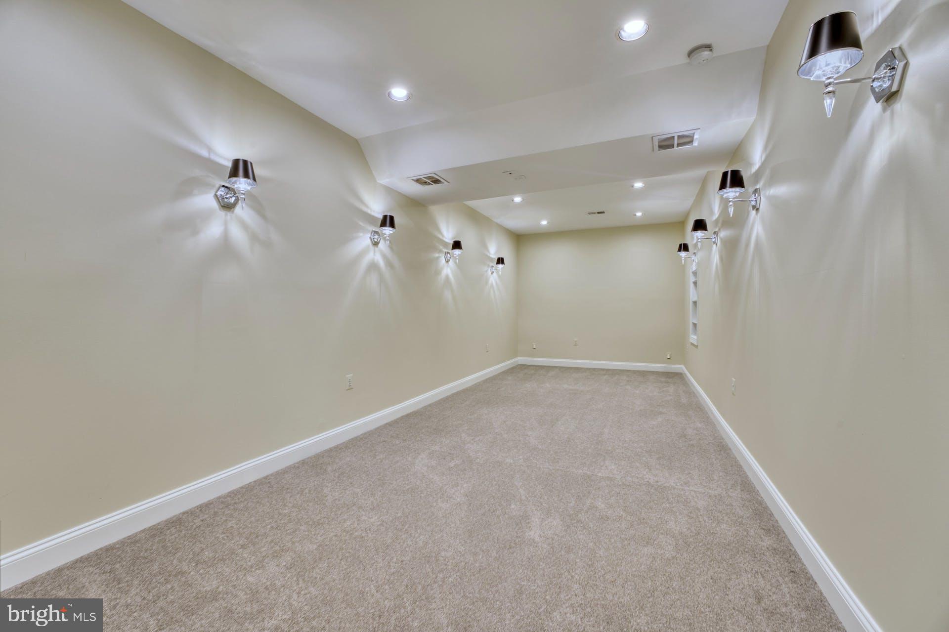 BEACON HILL - Residential