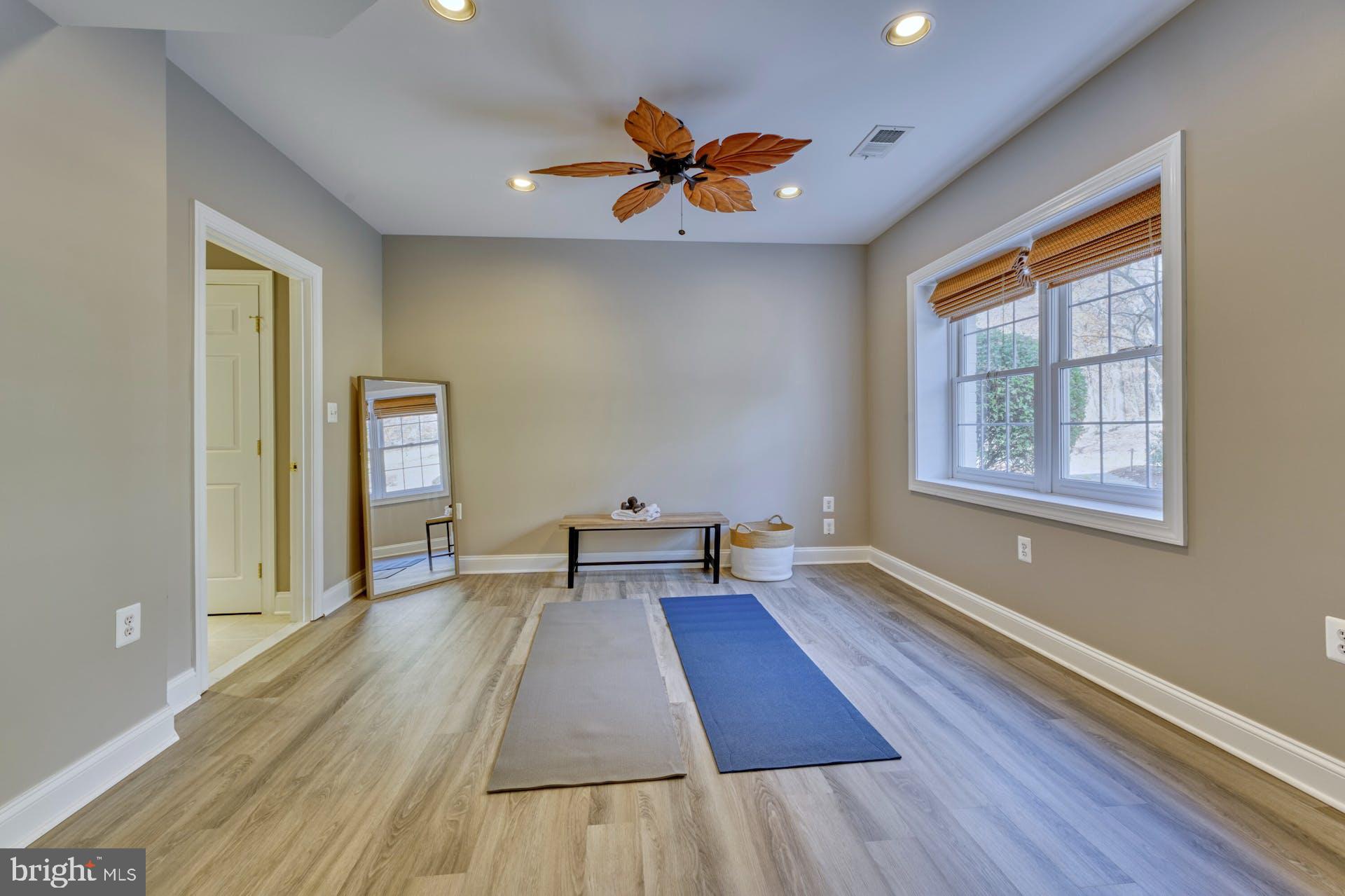 BEACON HILL - Residential