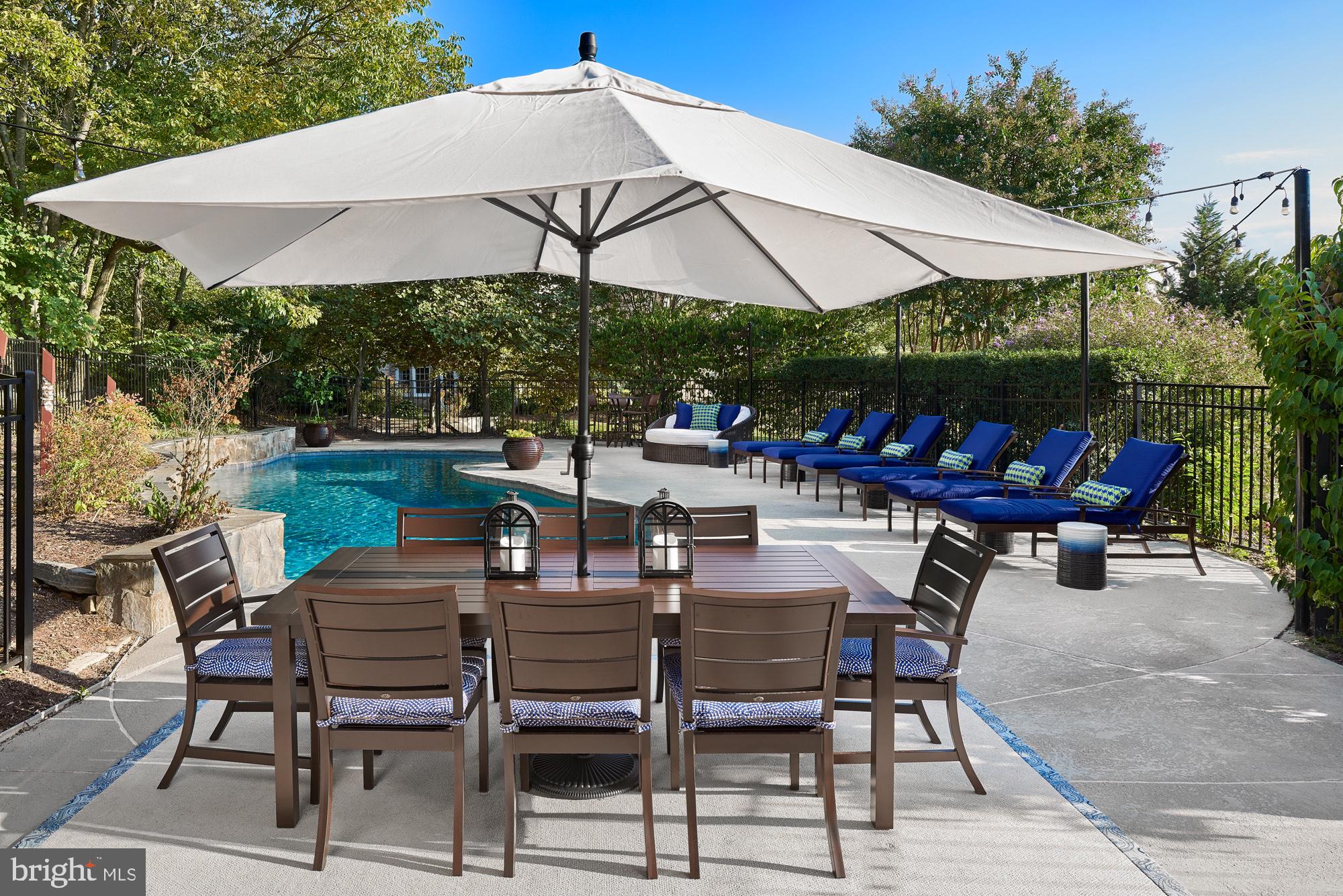 BEACON HILL - Residential