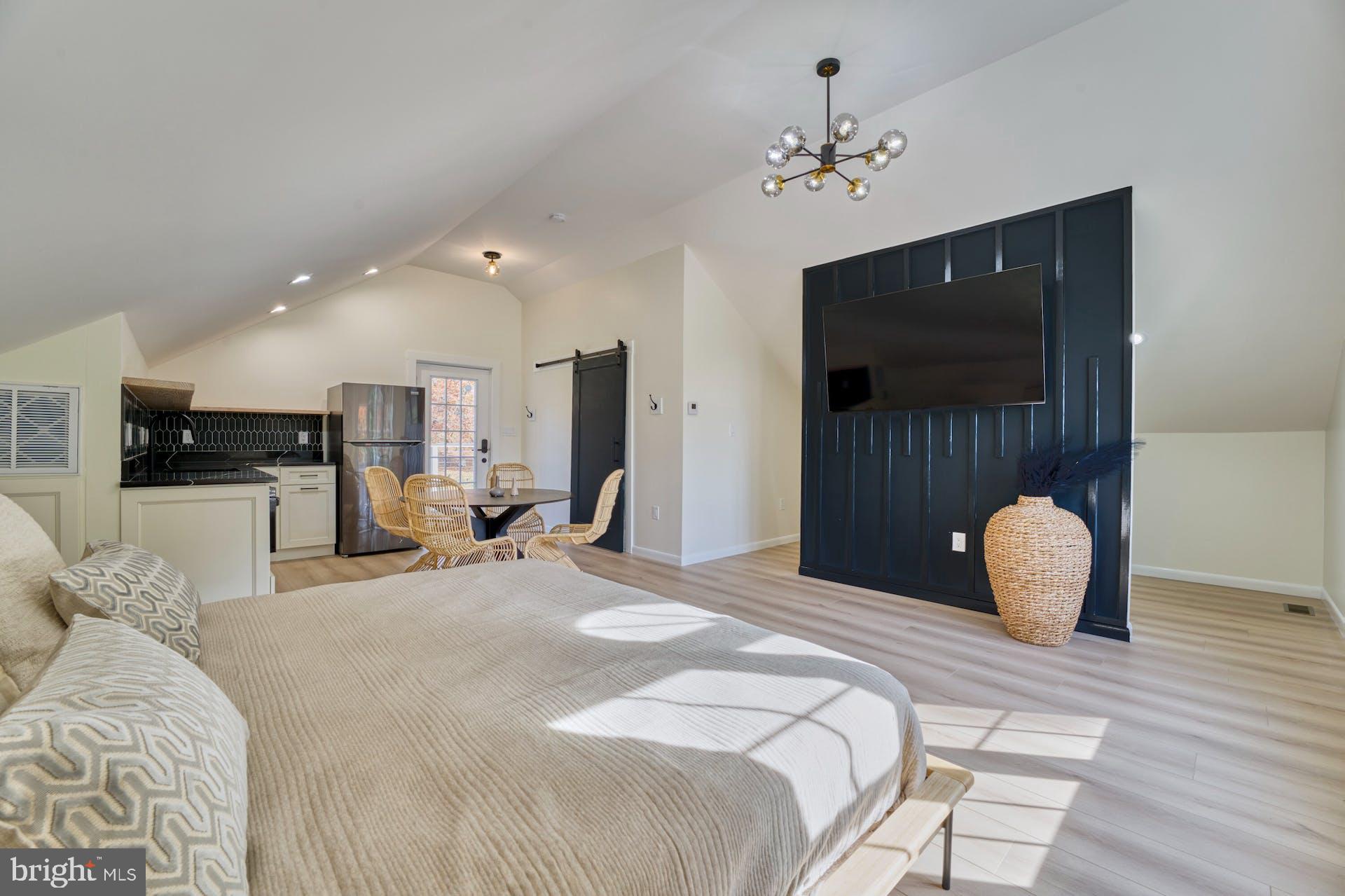 BEACON HILL - Residential