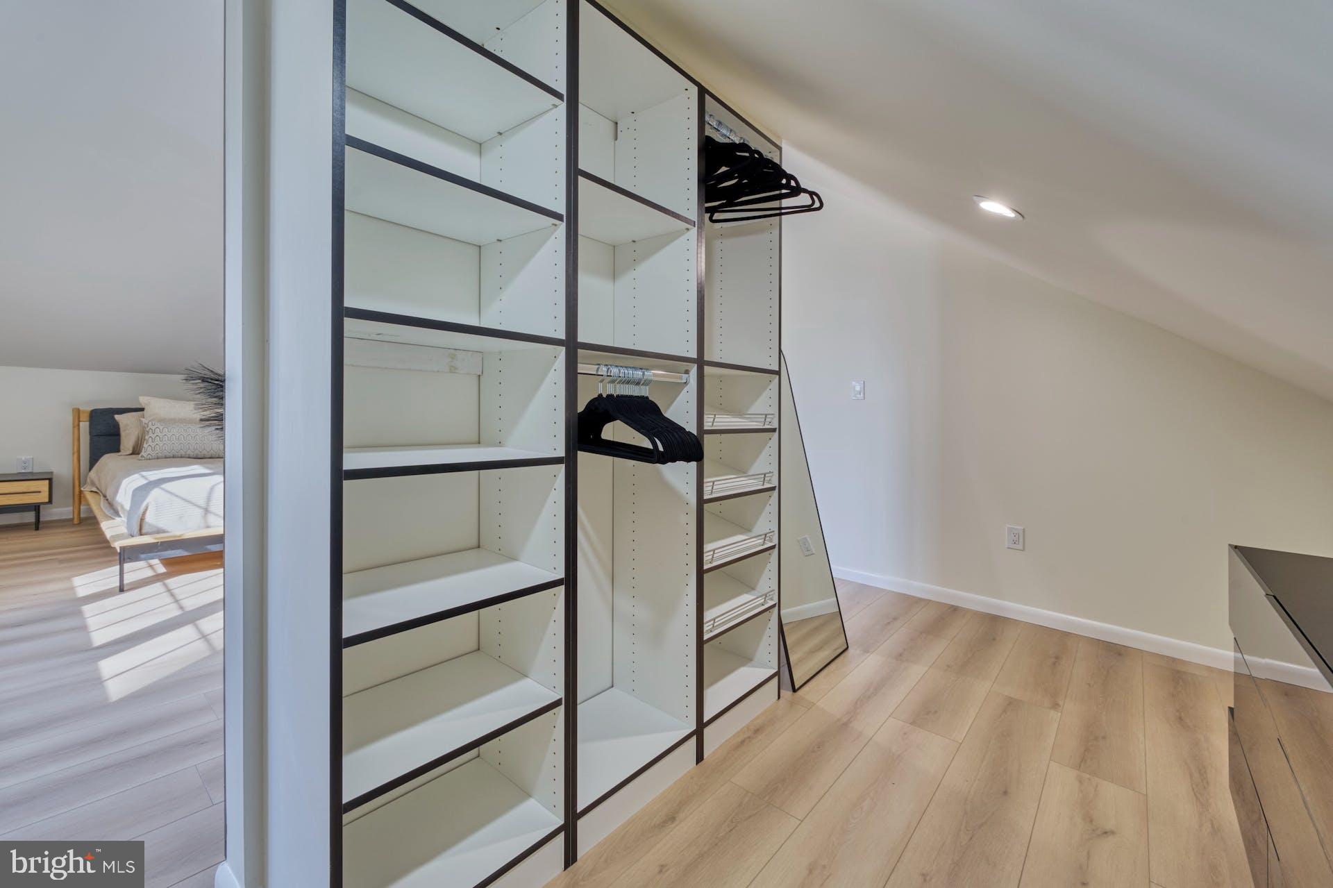 BEACON HILL - Residential