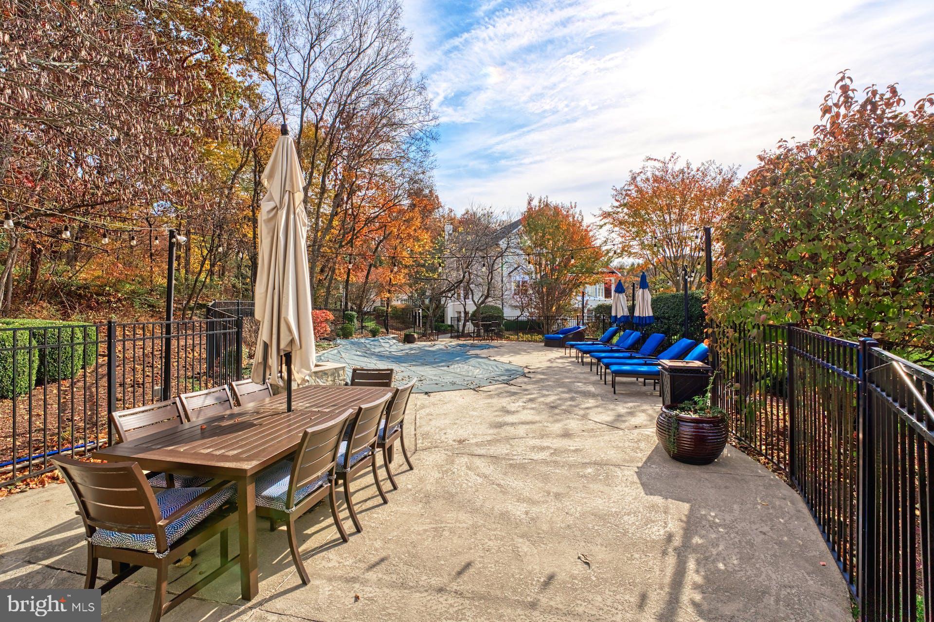 BEACON HILL - Residential