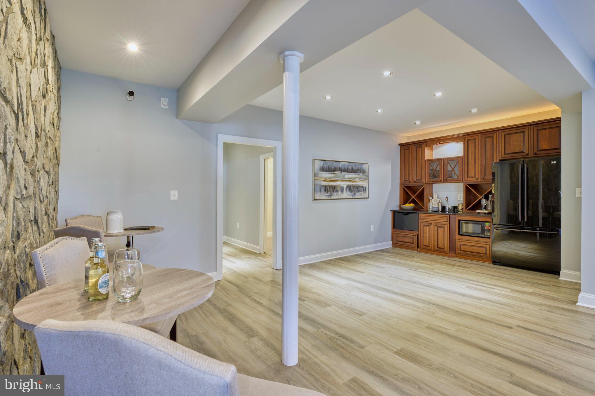 BEACON HILL - Residential