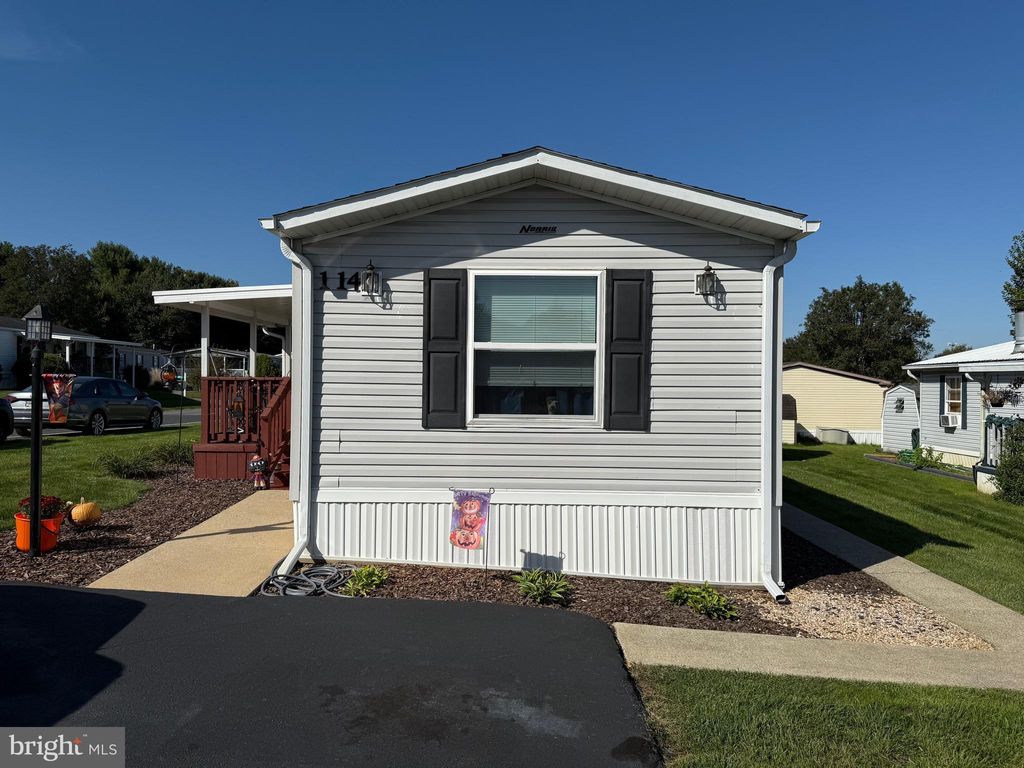 Photo of 114 Pheasant Ridge Circle, LANCASTER, PA 17603 (MLS # PALA2077304)