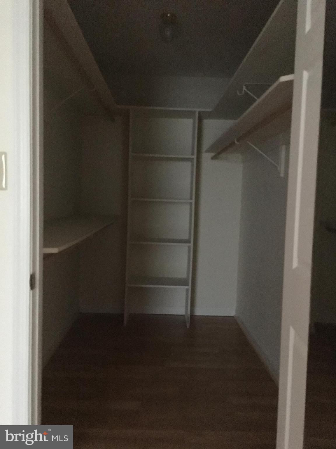 SIGNAL KNOB STATION - Residential Lease