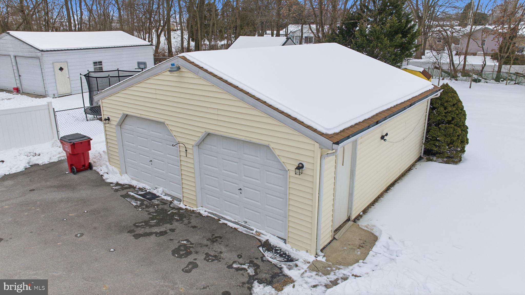 SPRINGFIELD VILLAGE - Residential