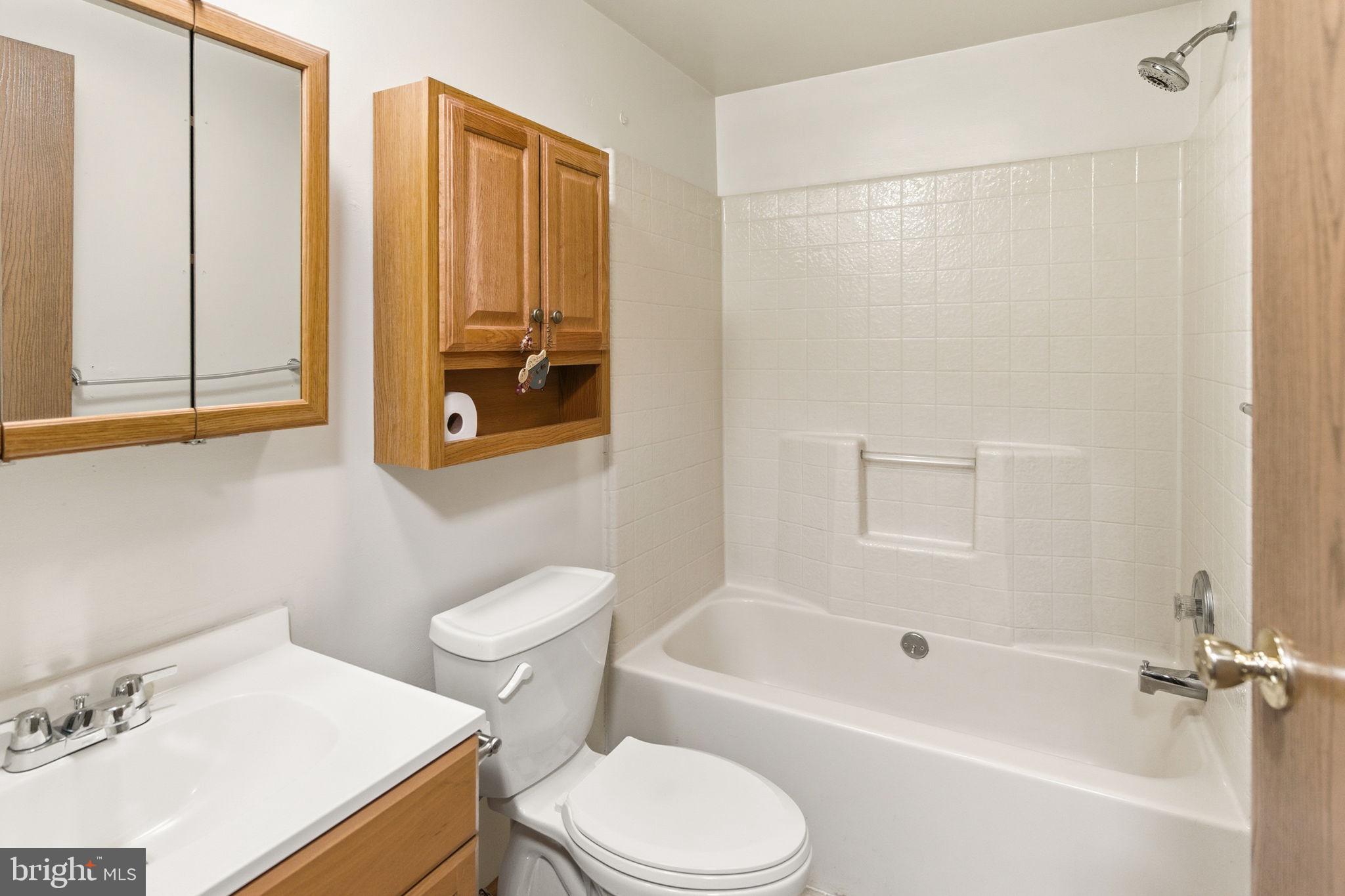 SPRINGFIELD VILLAGE - Residential