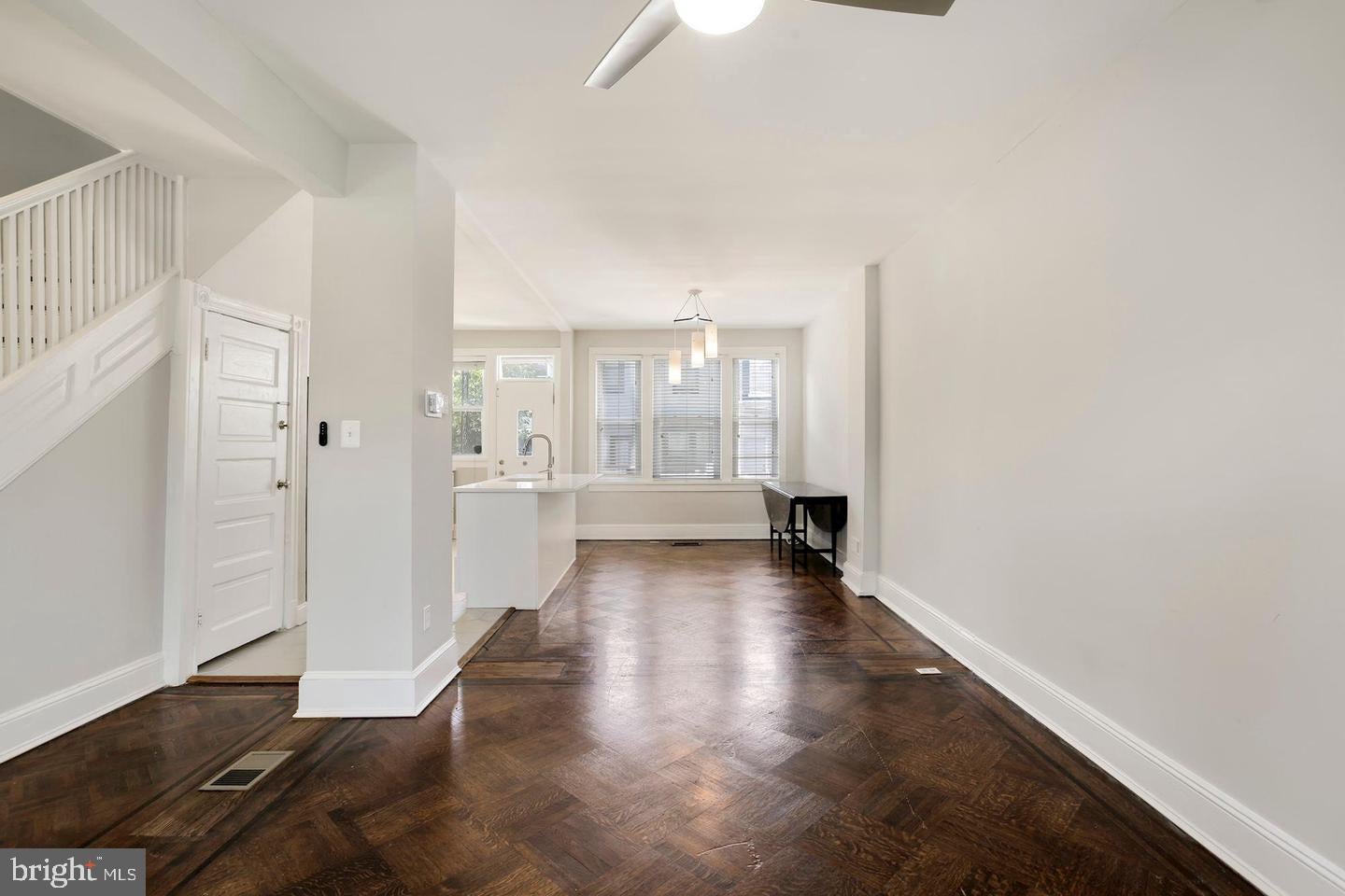 143 V STREET NE