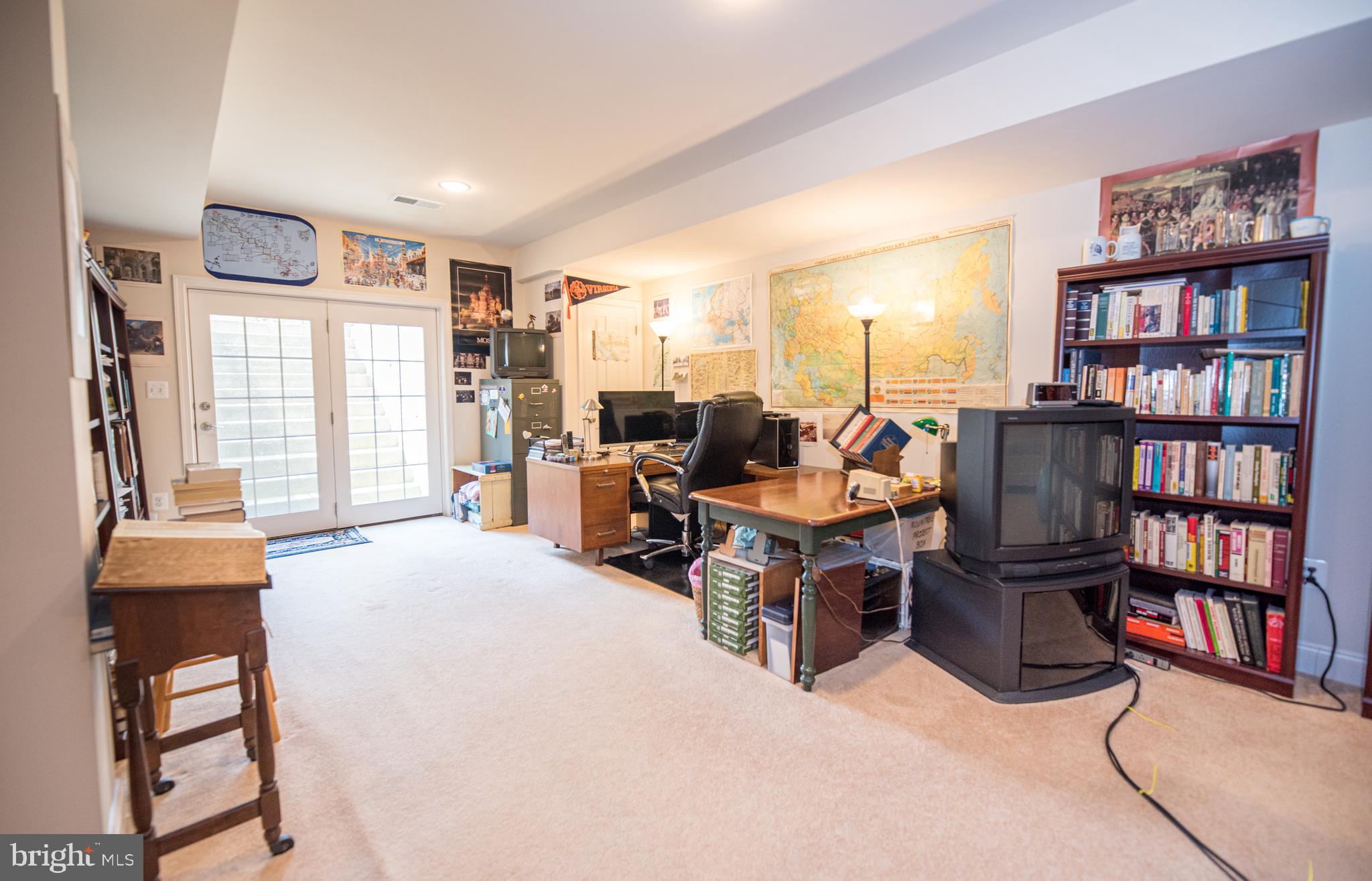 LOUDOUN VALLEY CARRIAGES - Residential