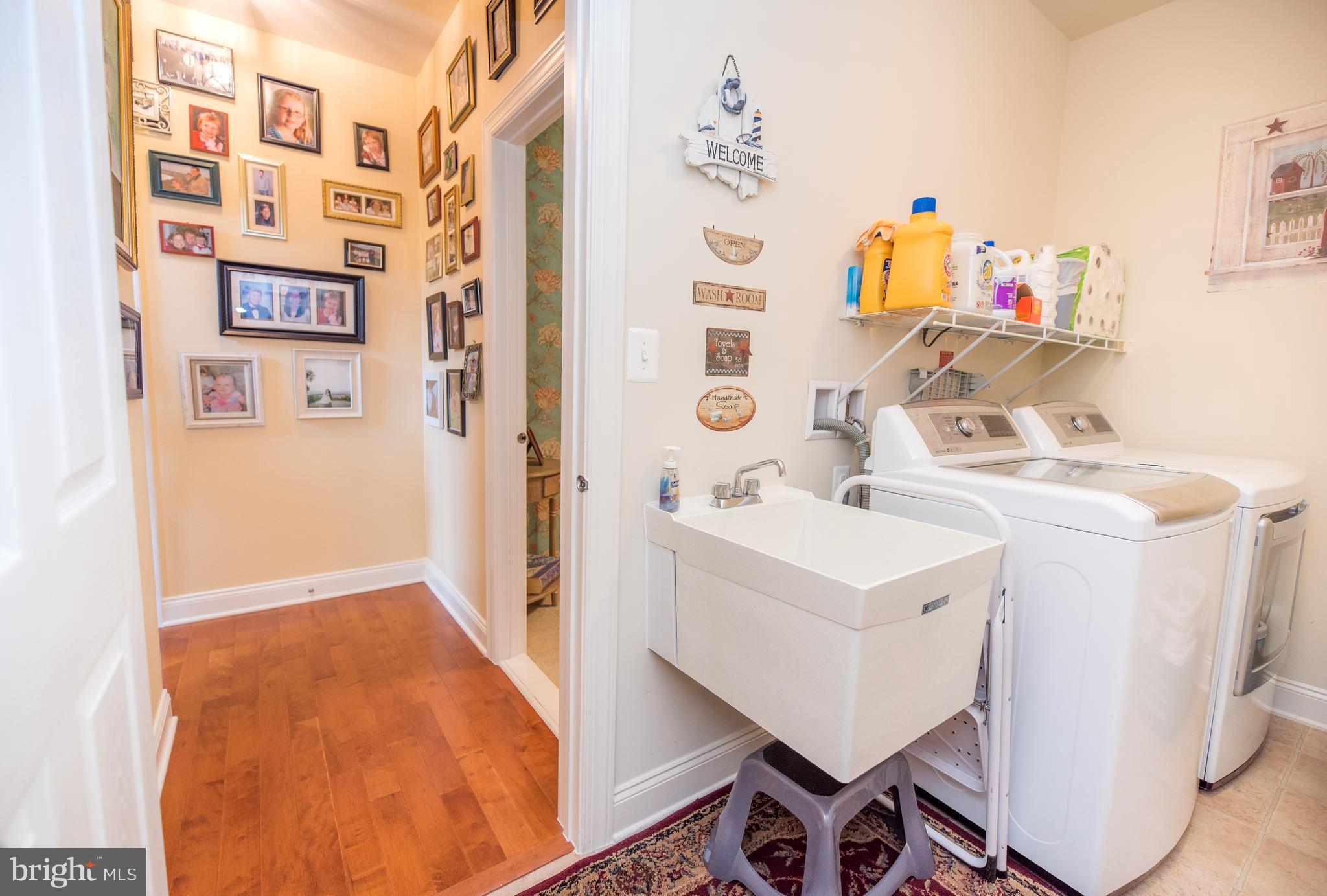 LOUDOUN VALLEY CARRIAGES - Residential