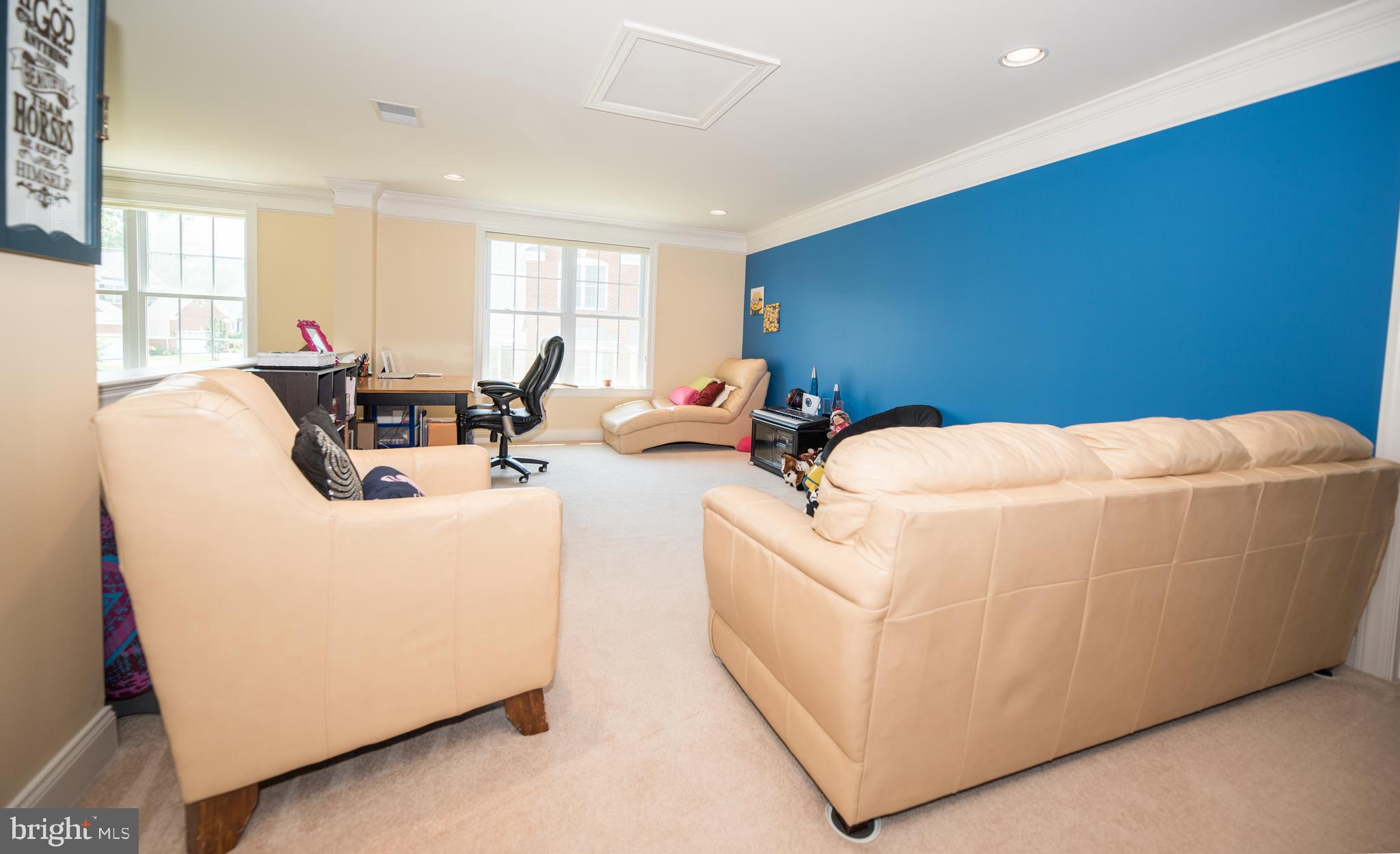 LOUDOUN VALLEY CARRIAGES - Residential