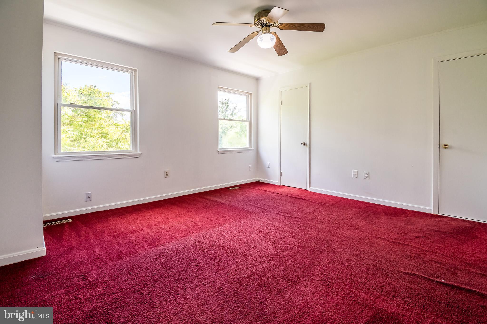 POINT OF WOODS - Residential