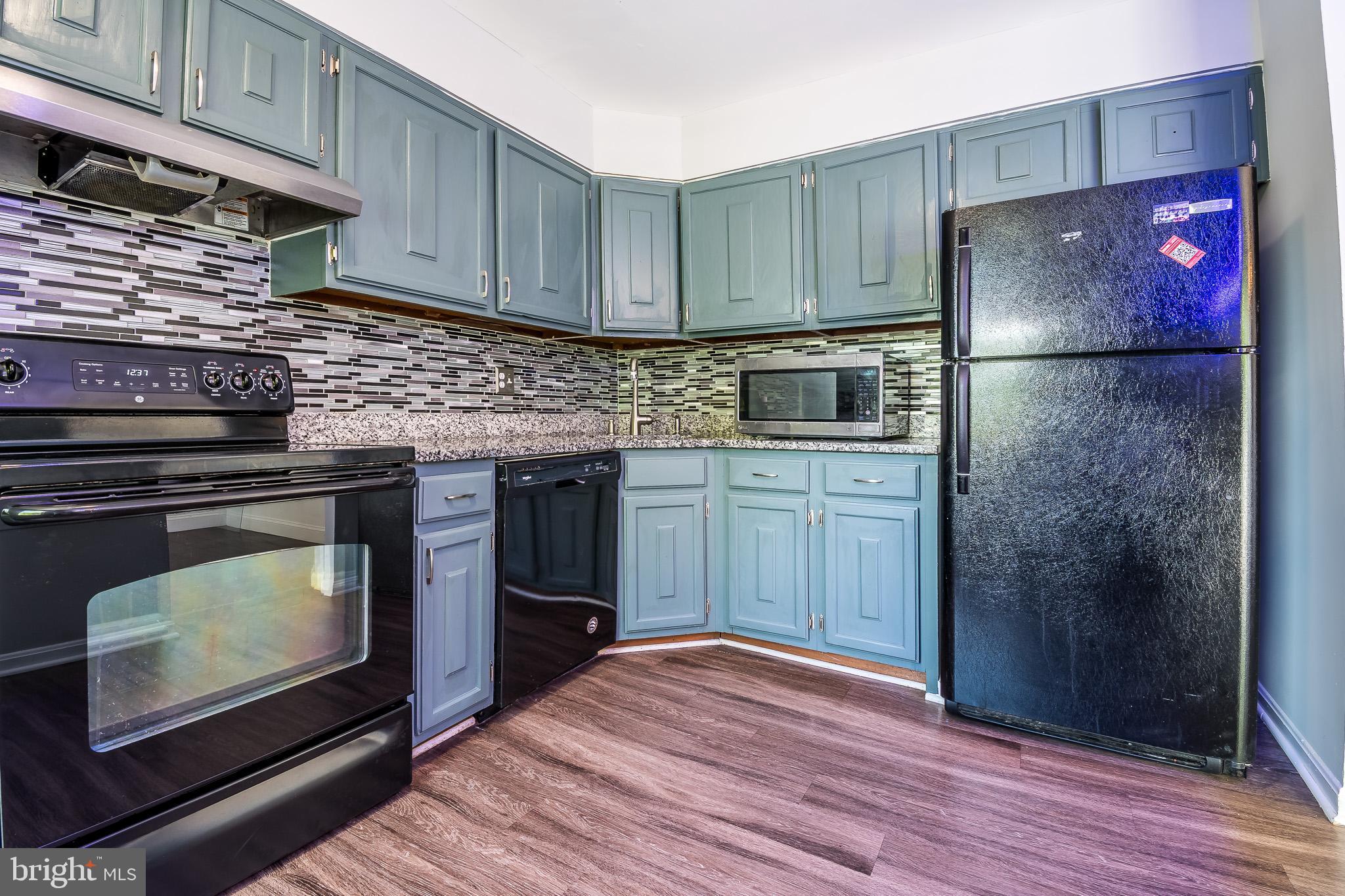 POINT OF WOODS - Residential