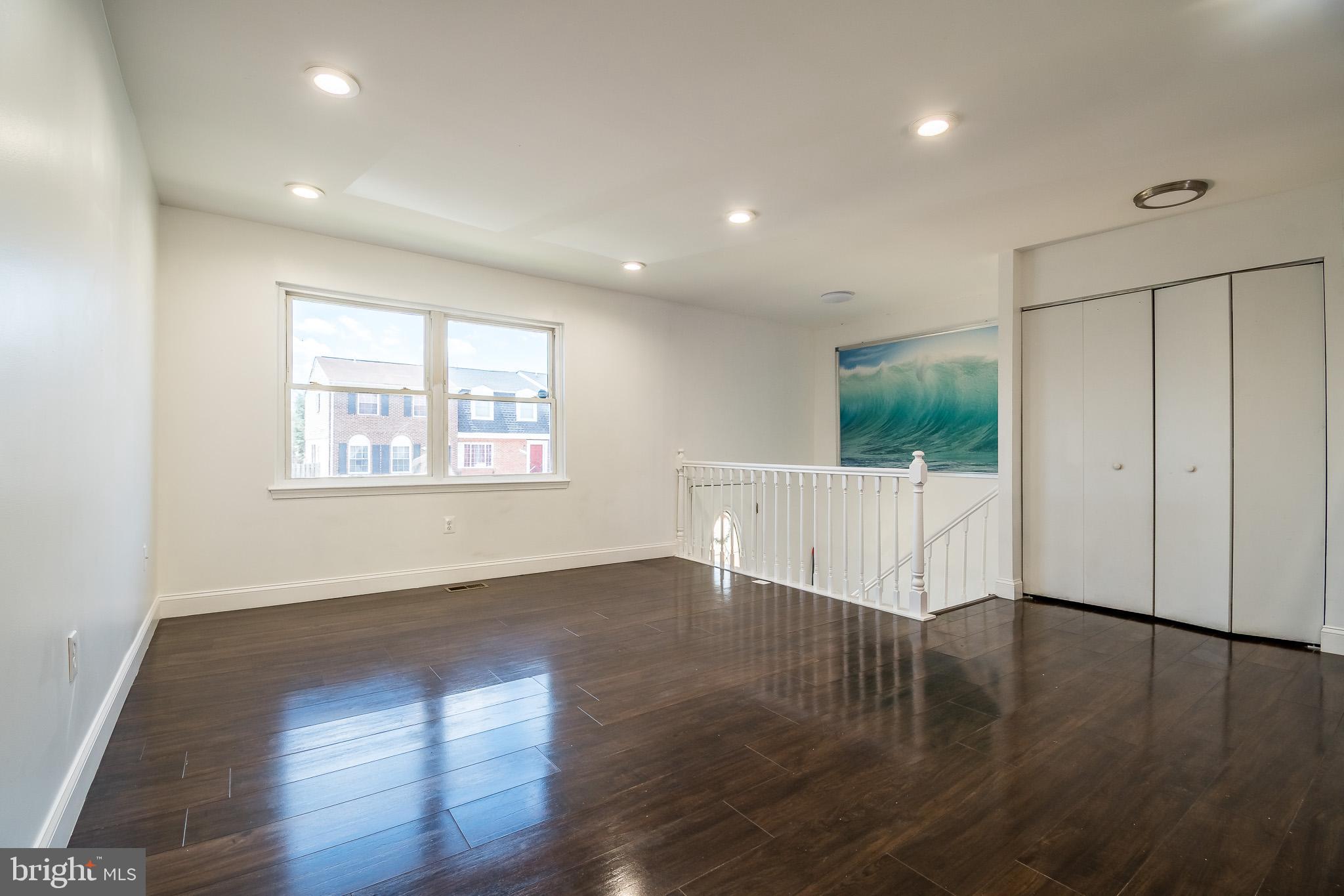 POINT OF WOODS - Residential