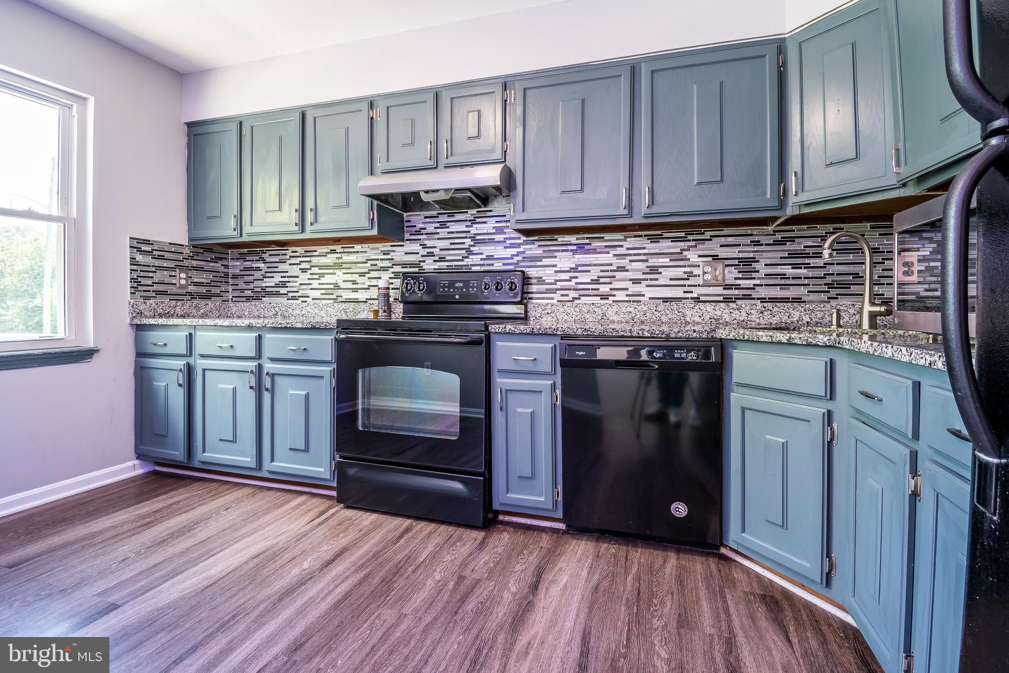 POINT OF WOODS - Residential