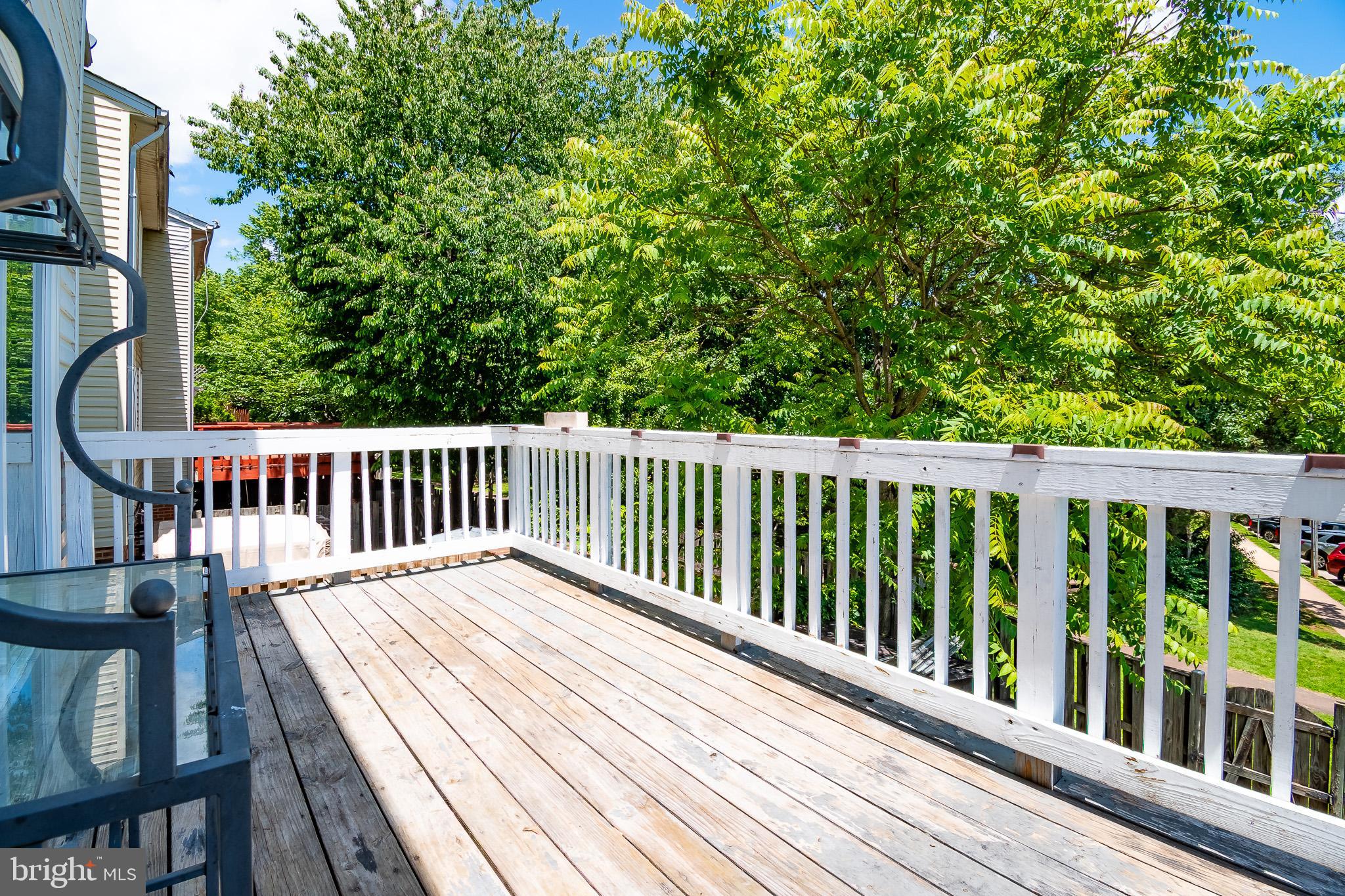 POINT OF WOODS - Residential