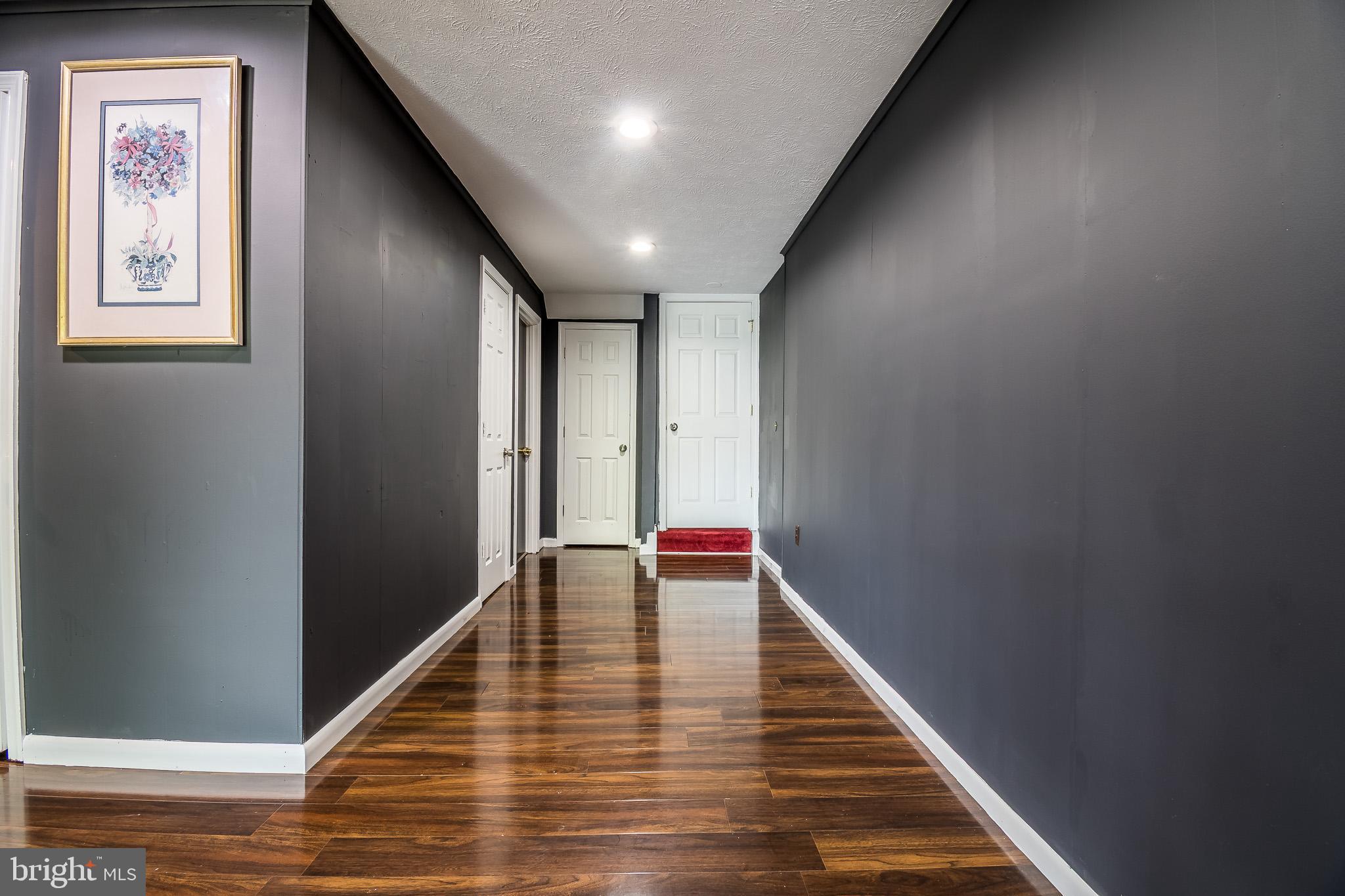 POINT OF WOODS - Residential