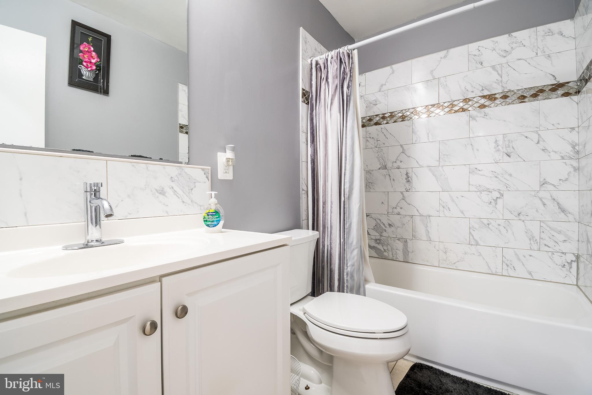 POINT OF WOODS - Residential