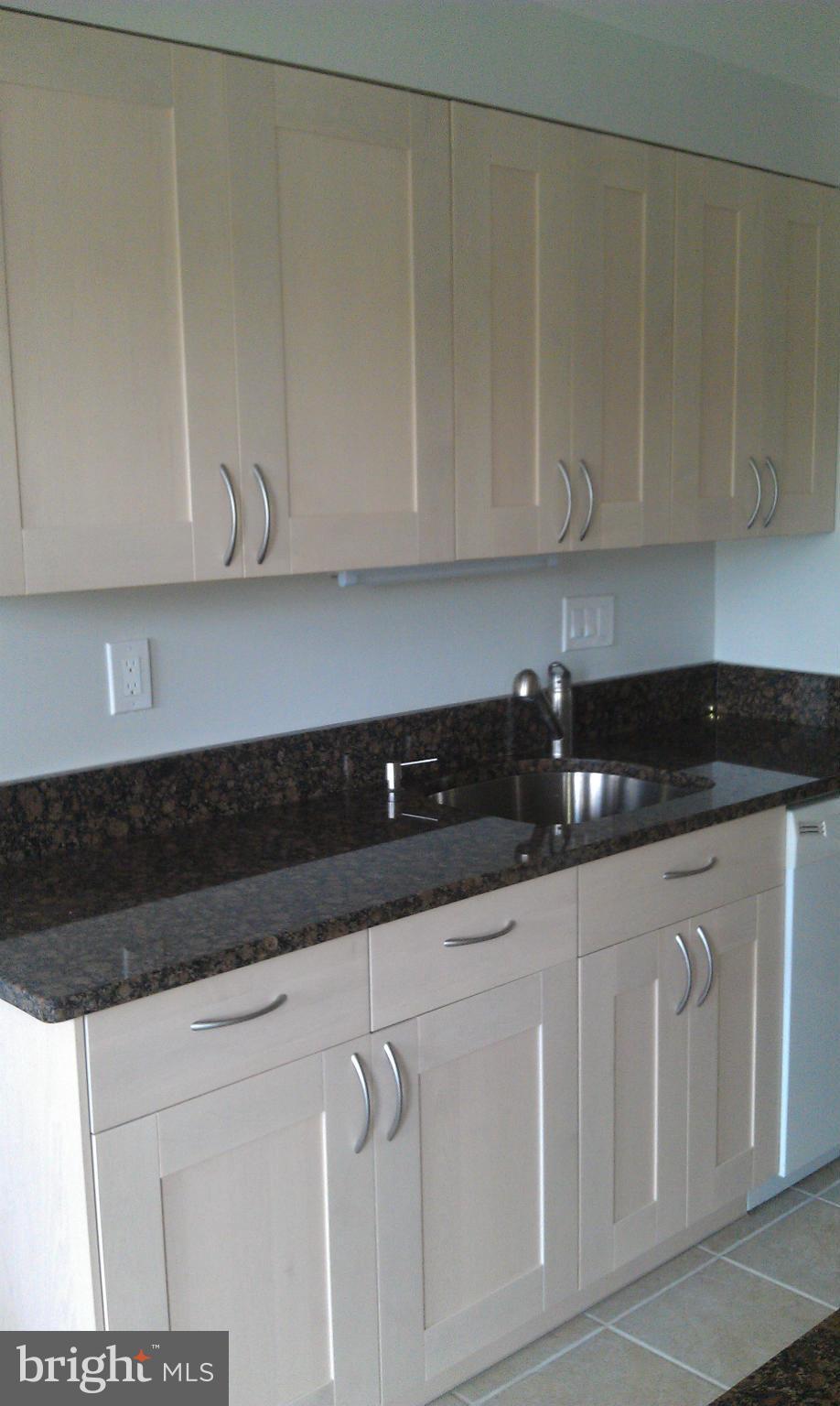 TREEBROOKE CONDOMINIUM - Residential Lease