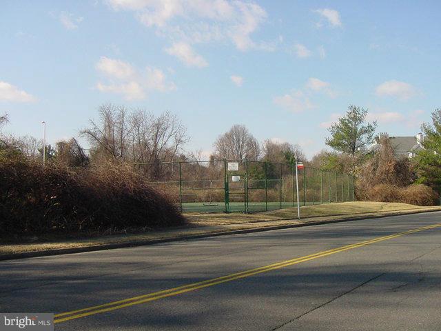 TREEBROOKE CONDOMINIUM - Residential Lease