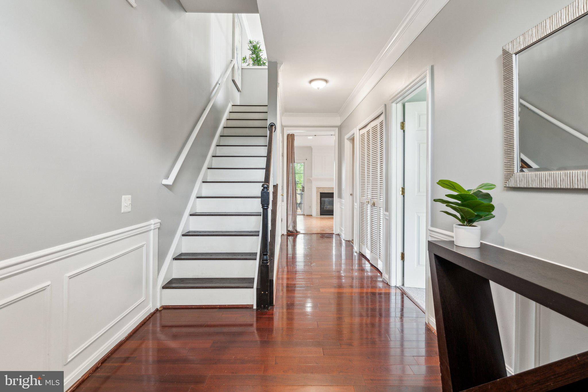 43261 CHOKEBERRY SQUARE