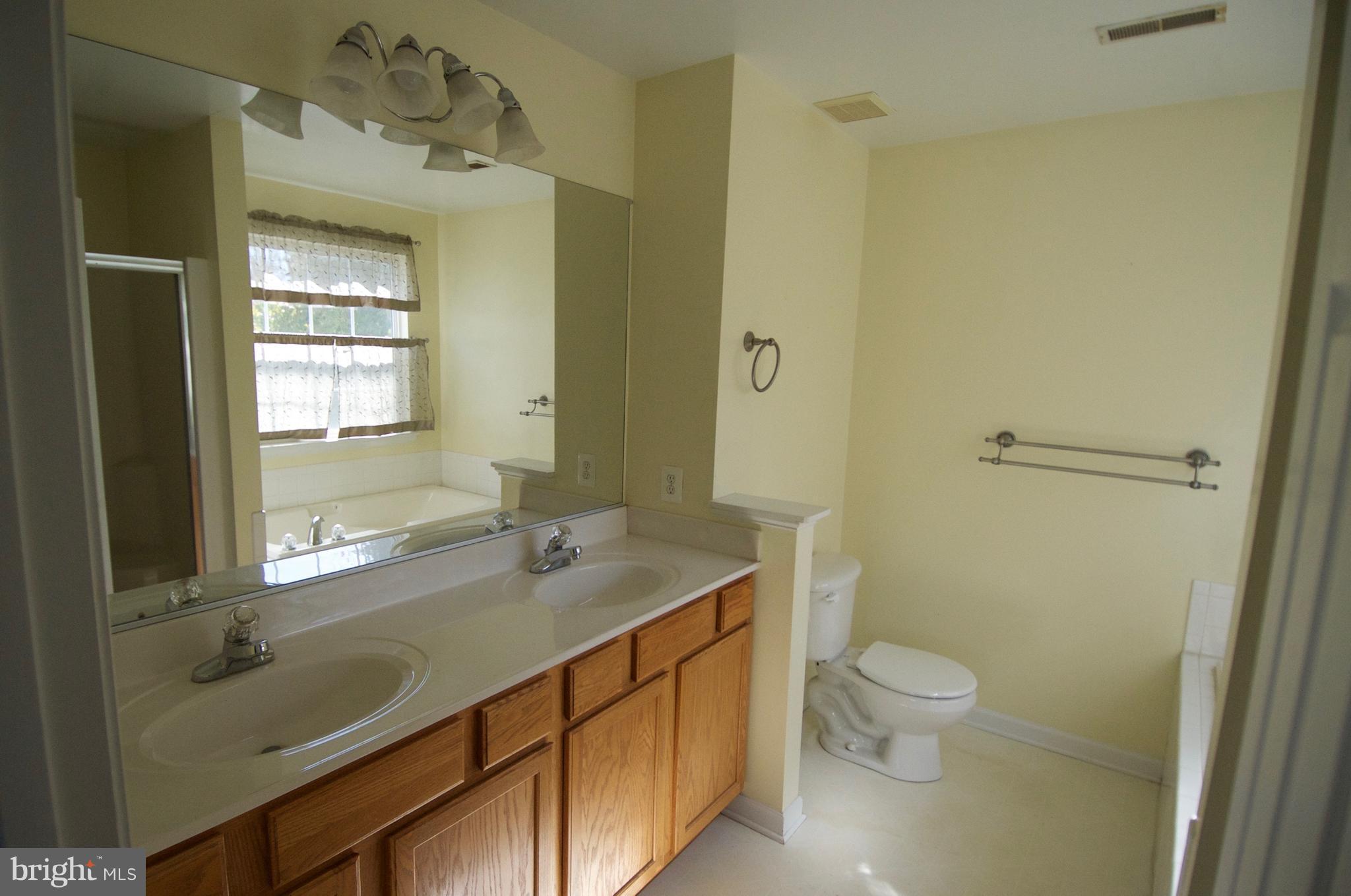 STONERIDGE OVERLOOK - Residential