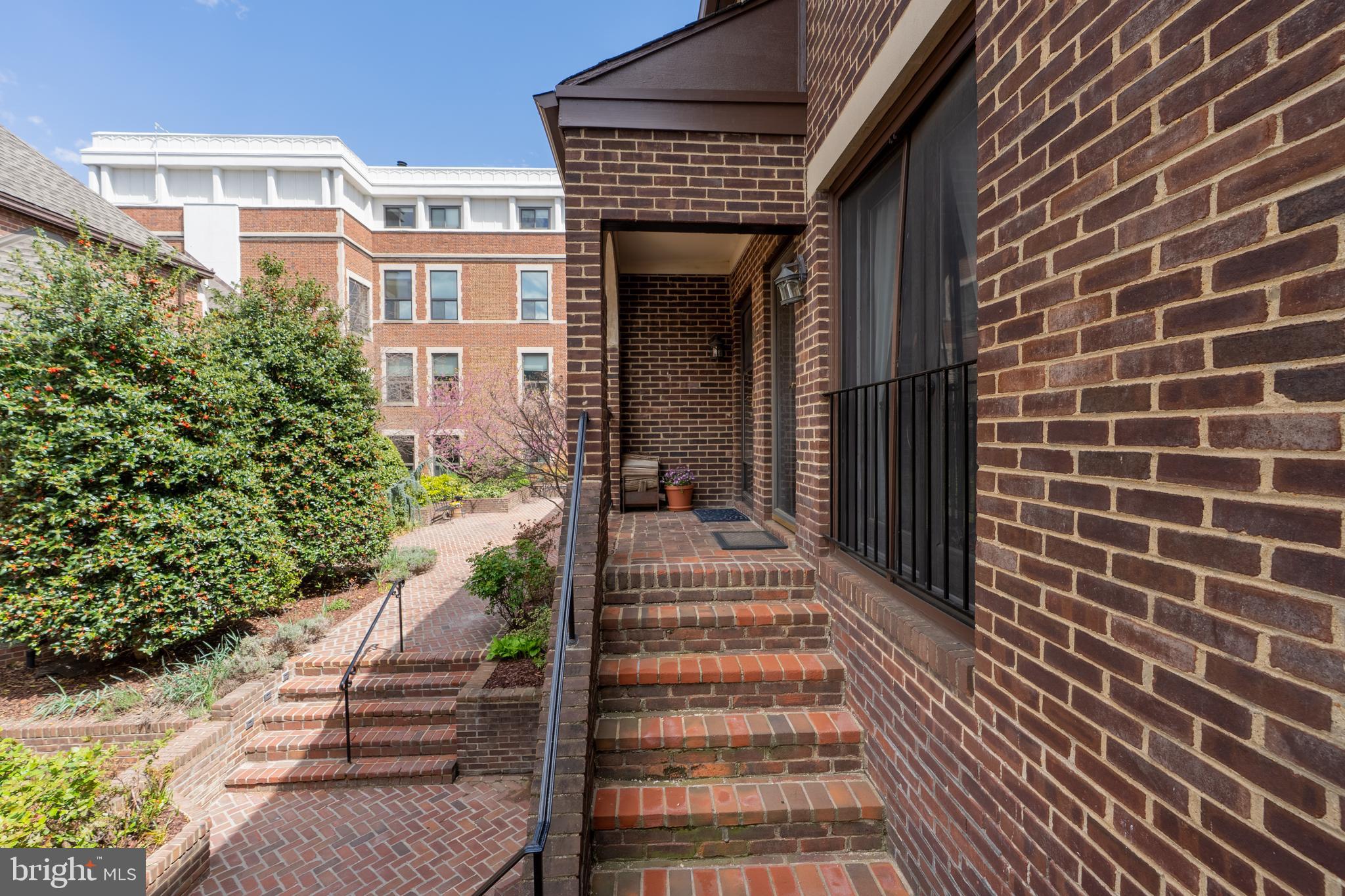 1715 15TH STREET NW 18