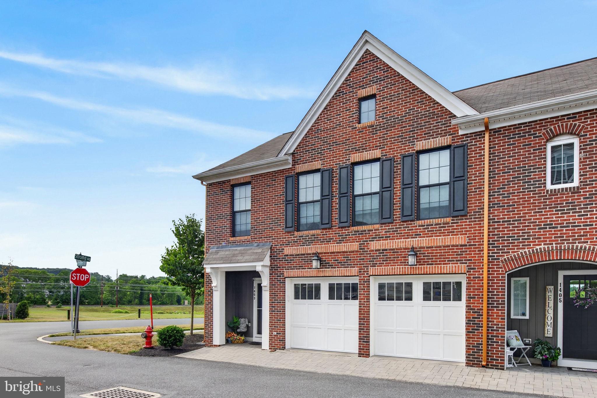 1403 WOOLFORD WAY