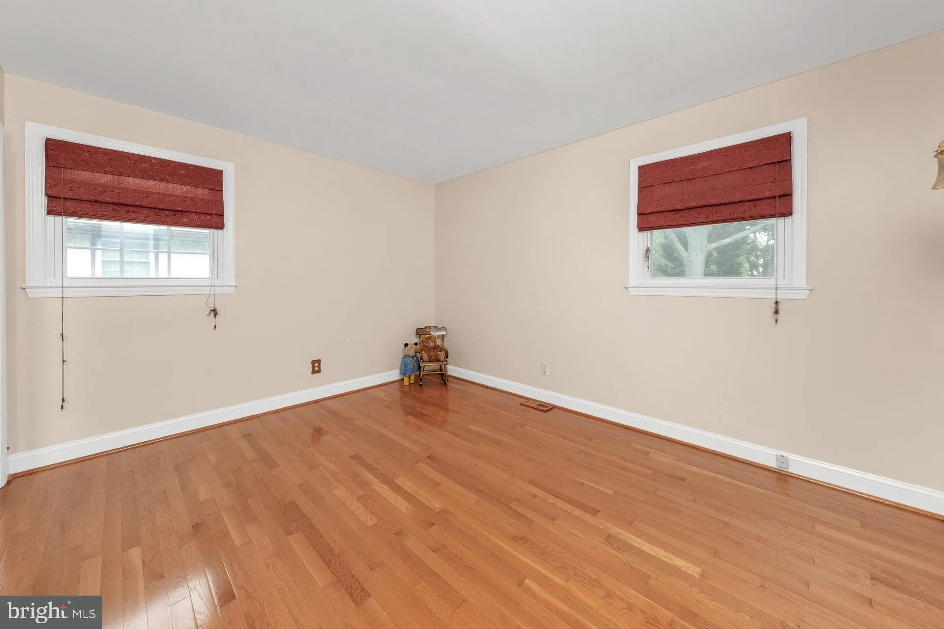 West Deptford, New Jersey 08096, United States, 4 Bedrooms Bedrooms, ,2 BathroomsBathrooms,Residential,Active,185971