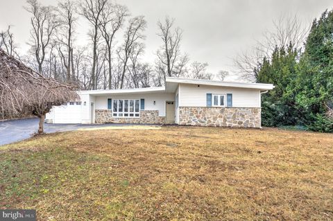 904 S CHESTER ROAD WEST CHESTER PA 19382