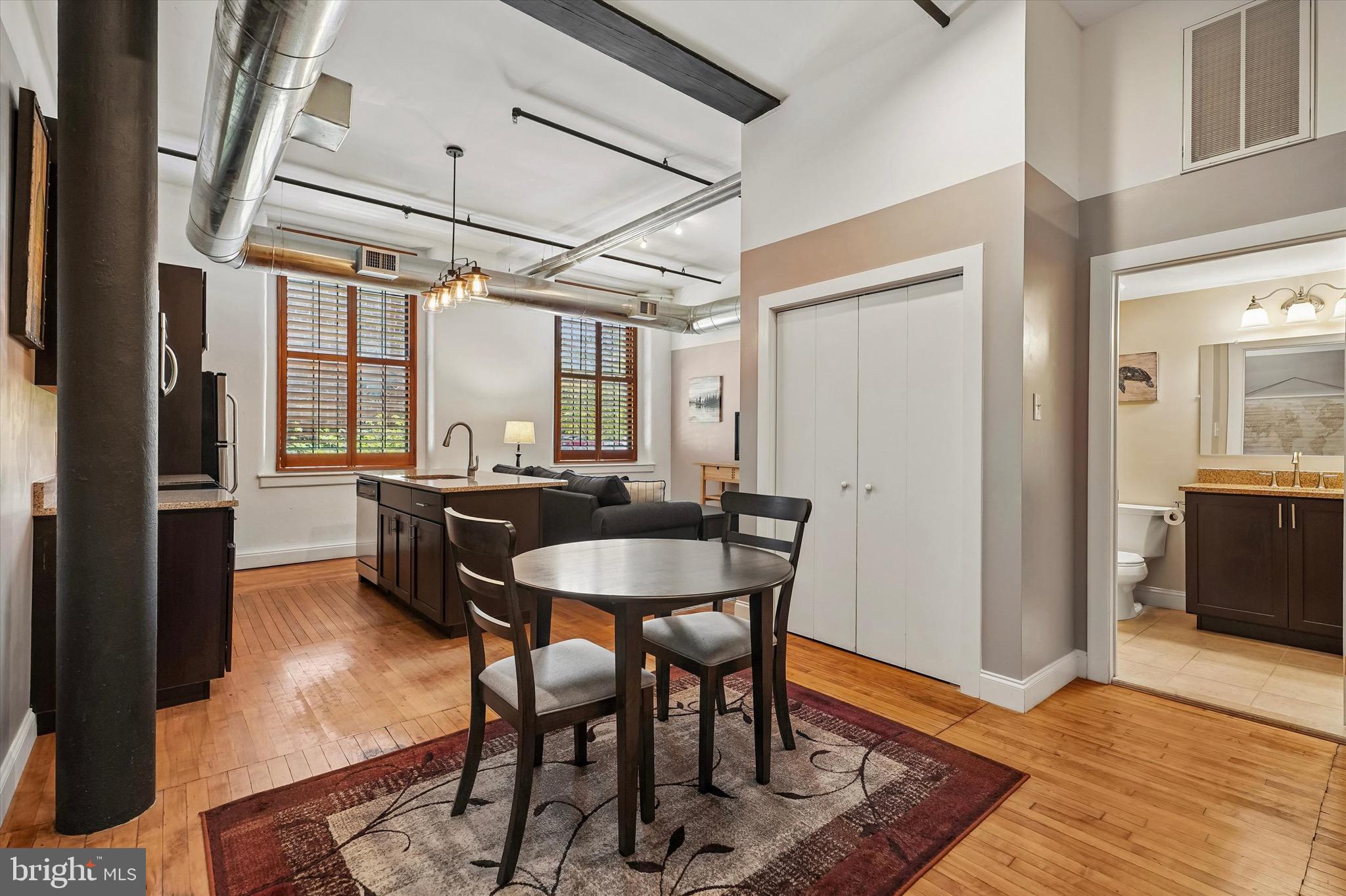 200 LINCOLN AVENUE 111