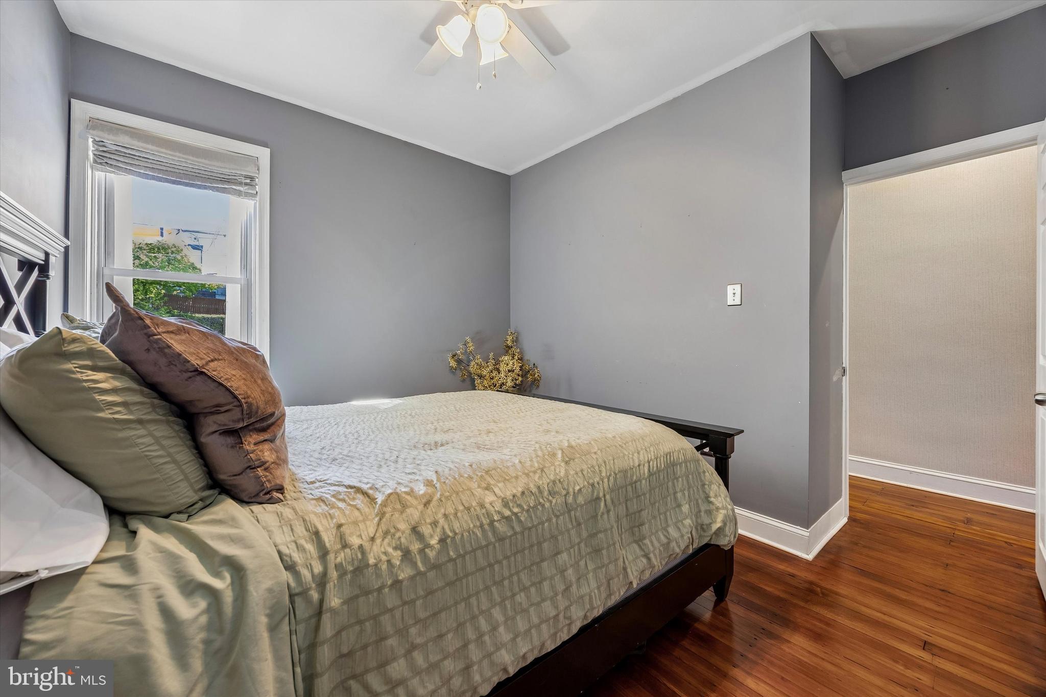 ROXBOROUGH - Residential