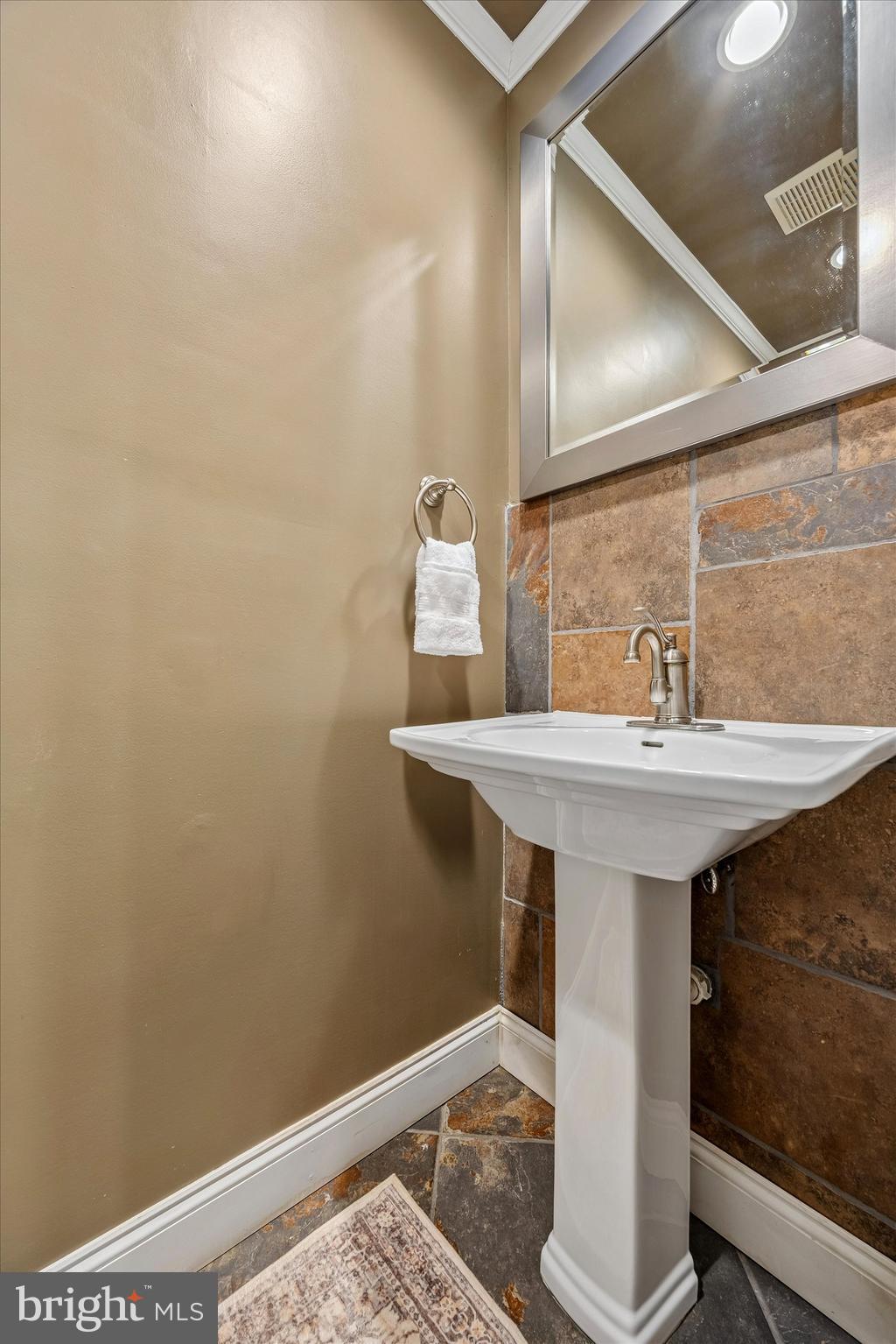 ROXBOROUGH - Residential