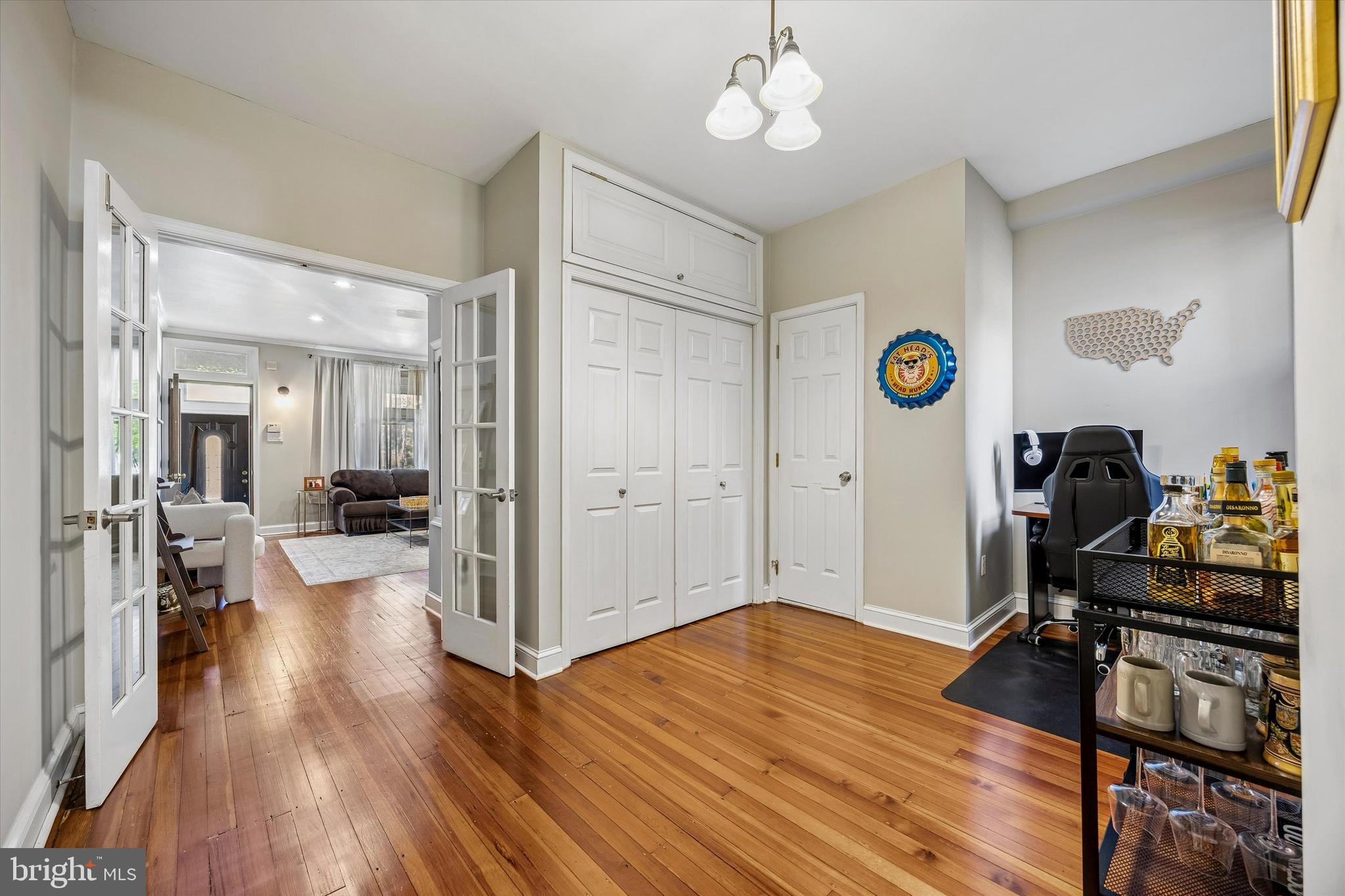 ROXBOROUGH - Residential