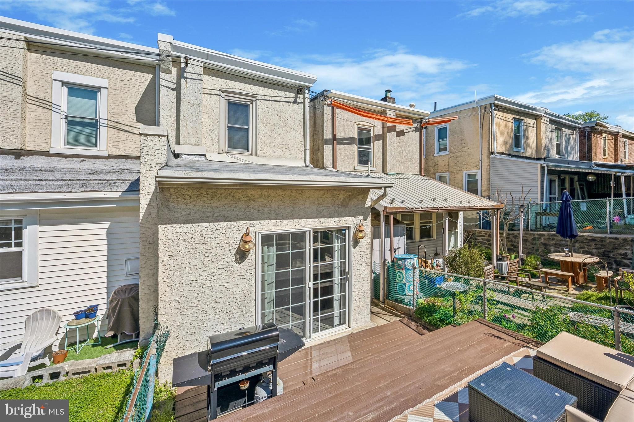 ROXBOROUGH - Residential