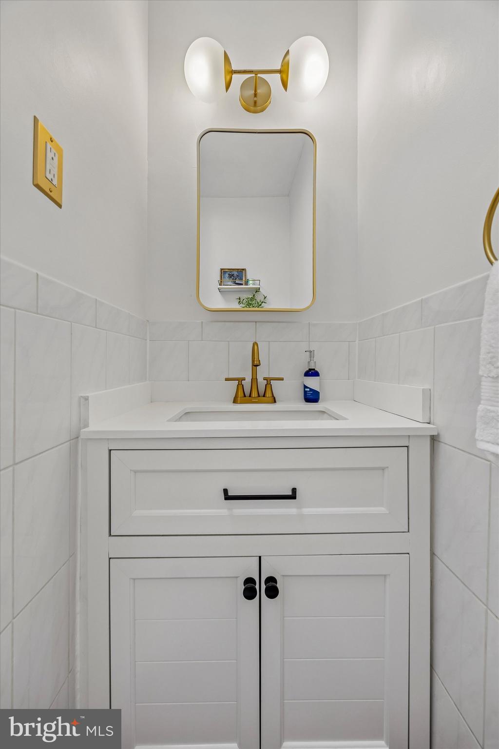 ROXBOROUGH - Residential