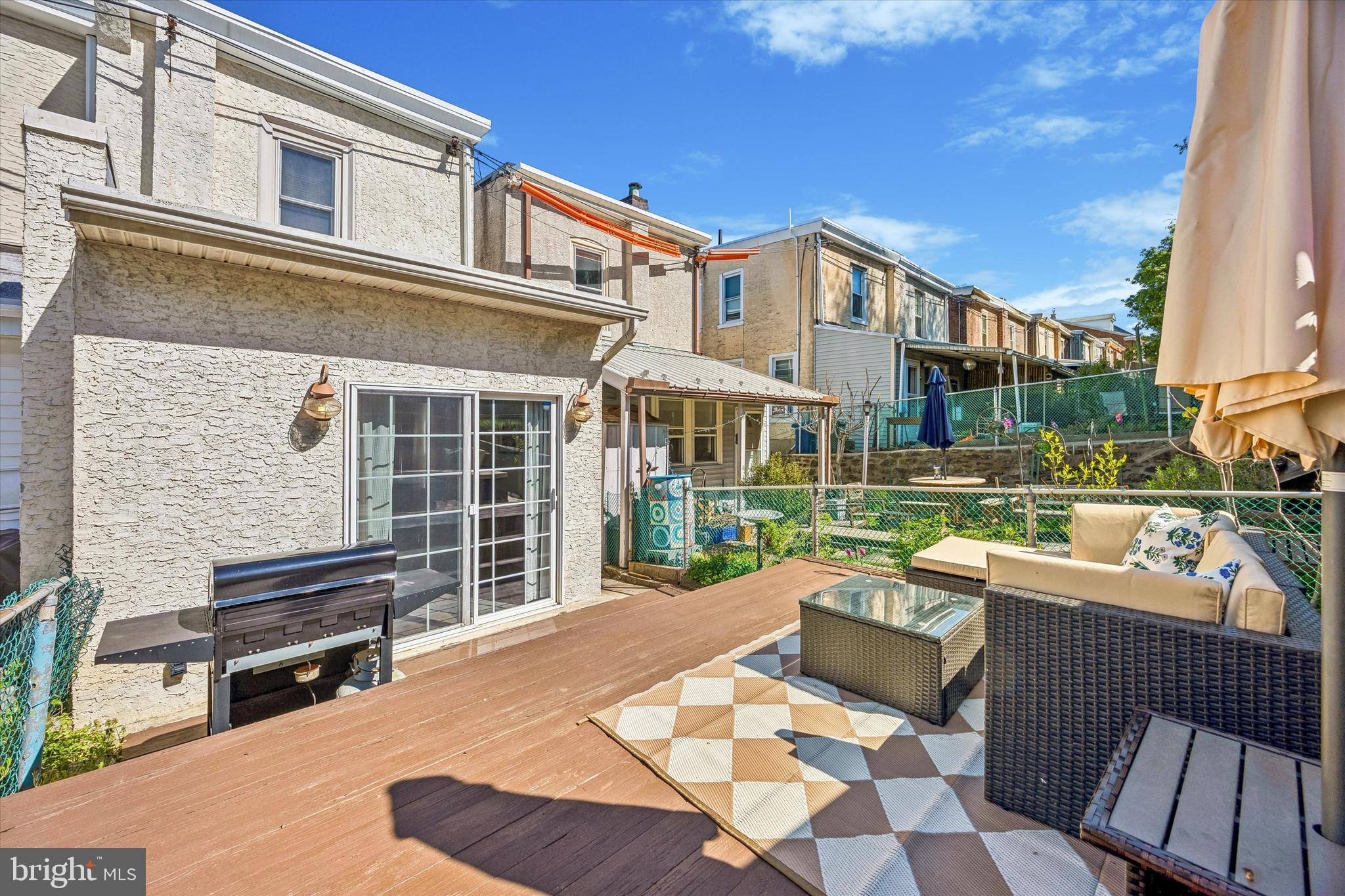 ROXBOROUGH - Residential