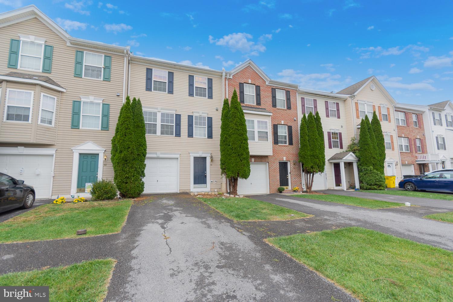 PLEASANT VIEW - Residential Lease