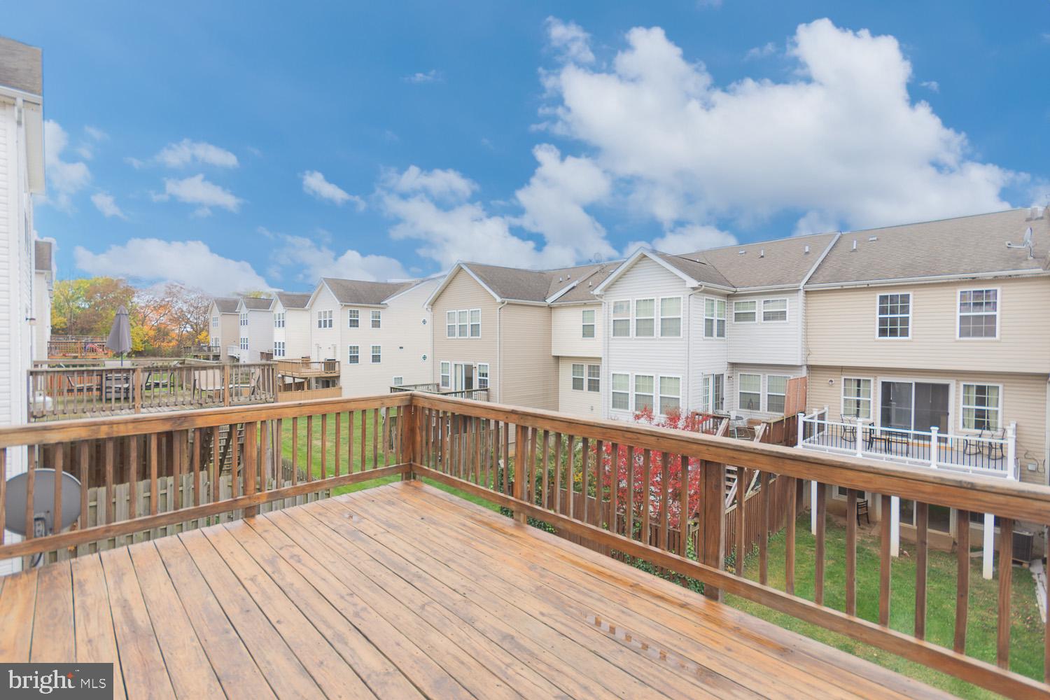 PLEASANT VIEW - Residential Lease