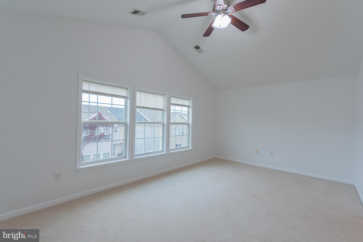 PLEASANT VIEW - Residential Lease