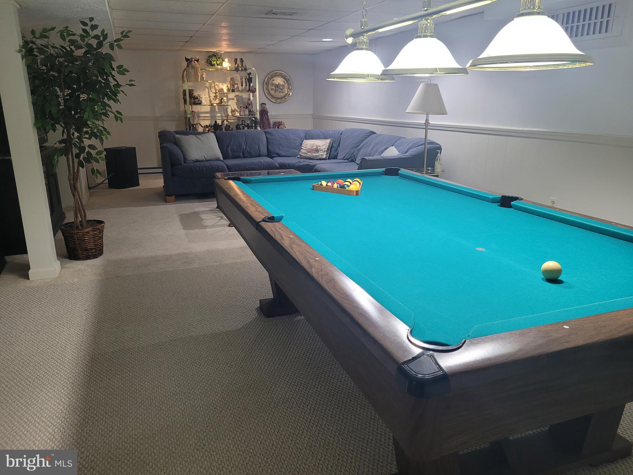 POINT RIDGE FARMS - Residential