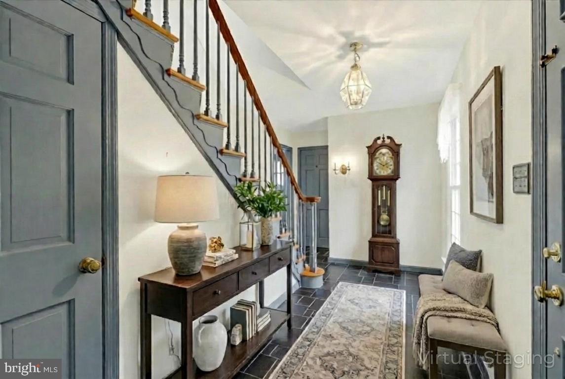 POINT RIDGE FARMS - Residential