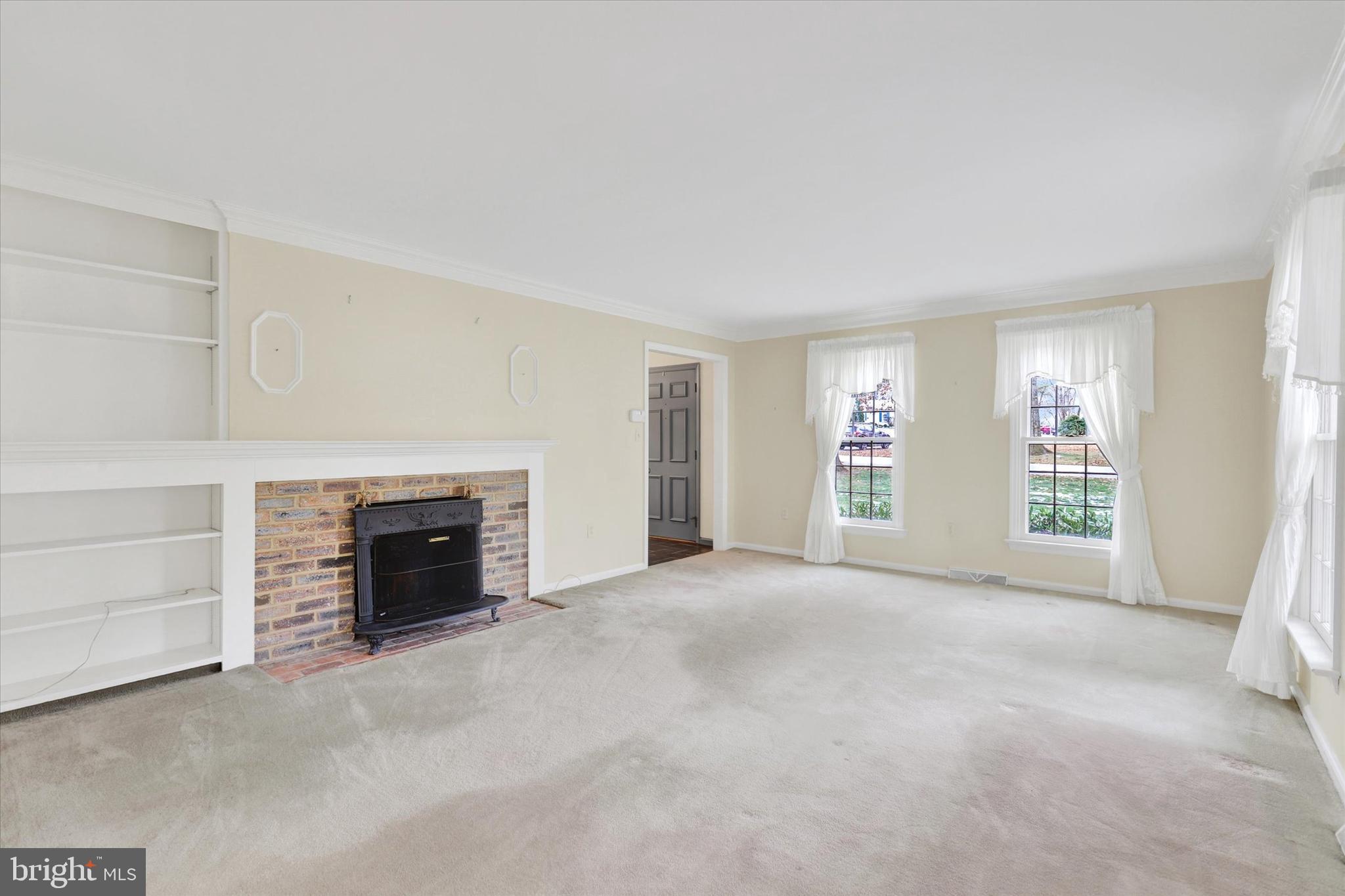 POINT RIDGE FARMS - Residential