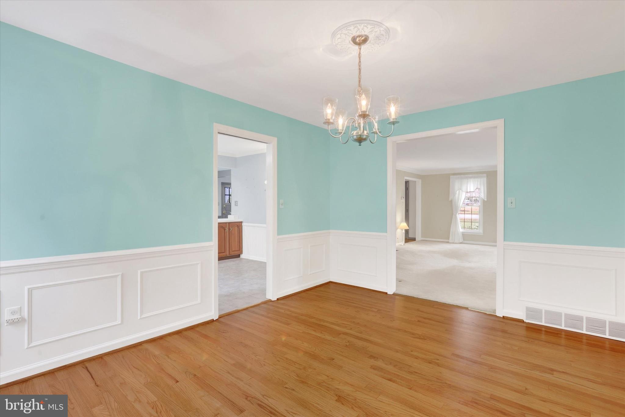 POINT RIDGE FARMS - Residential