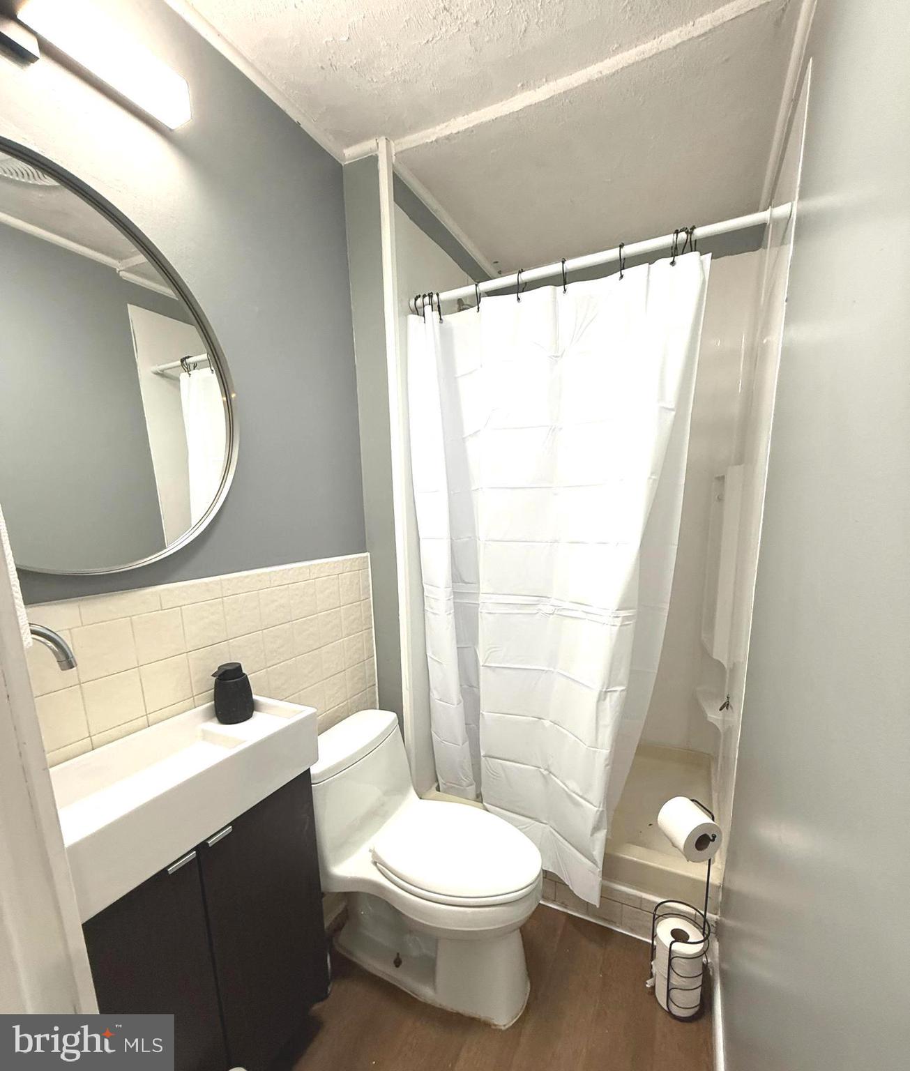 INDIAN CREEK - Residential