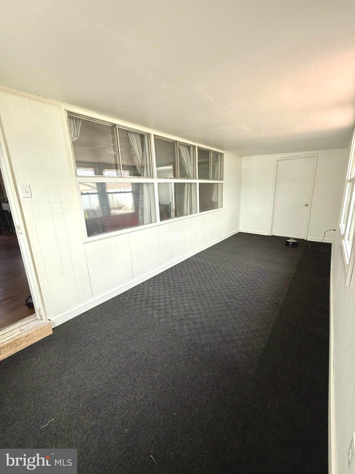 INDIAN CREEK - Residential