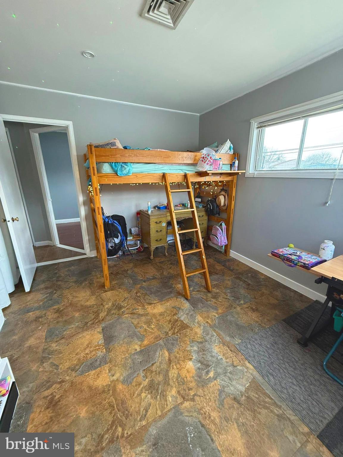 INDIAN CREEK - Residential