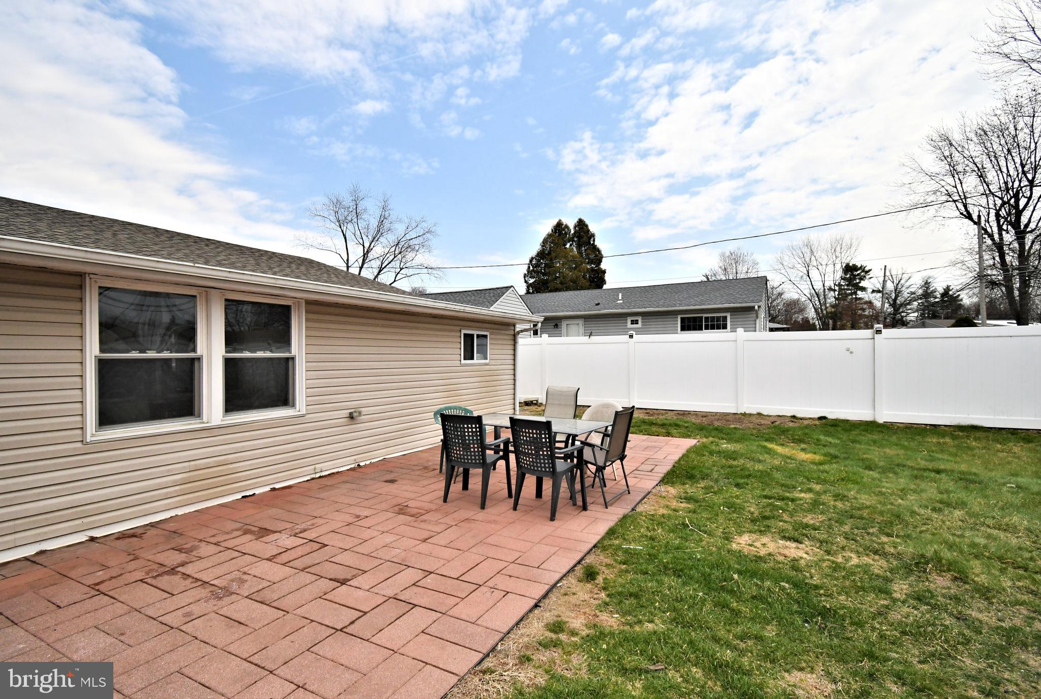 INDIAN CREEK - Residential