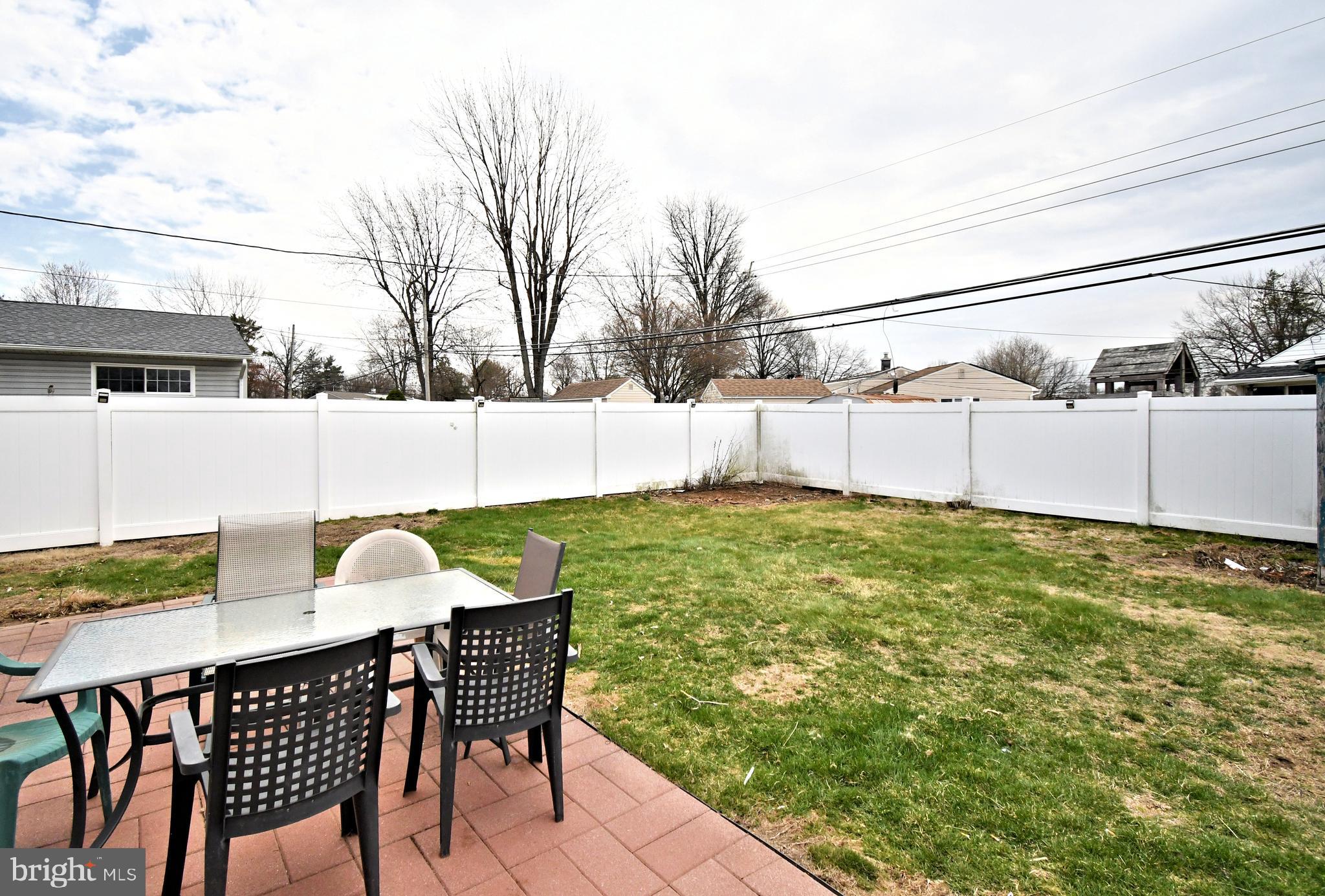 INDIAN CREEK - Residential